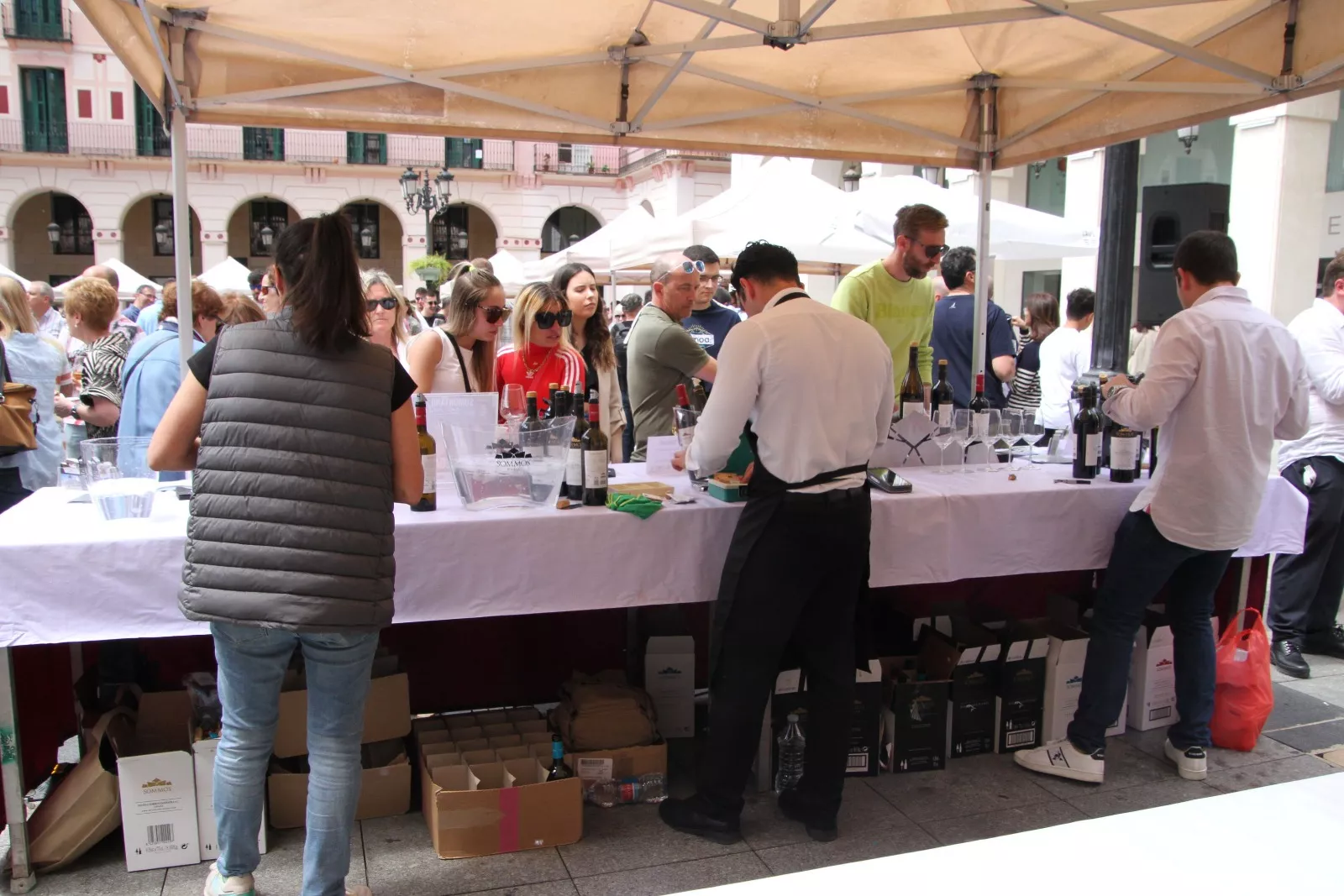 Huesca acoge el tour de la Ruta del Vino Somontano. Foto Carlos Neofato