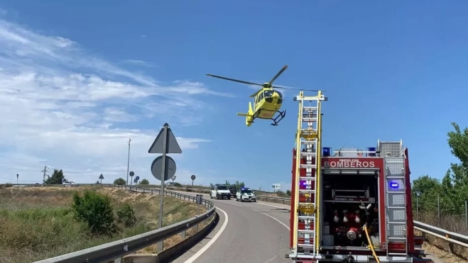 Una de las heridas ha sido trasladada en helicóptero a un centro sanitario de Zaragoza. Una de las heridas ha sido trasladada en helicóptero a un centro sanitario de Zaragoza.