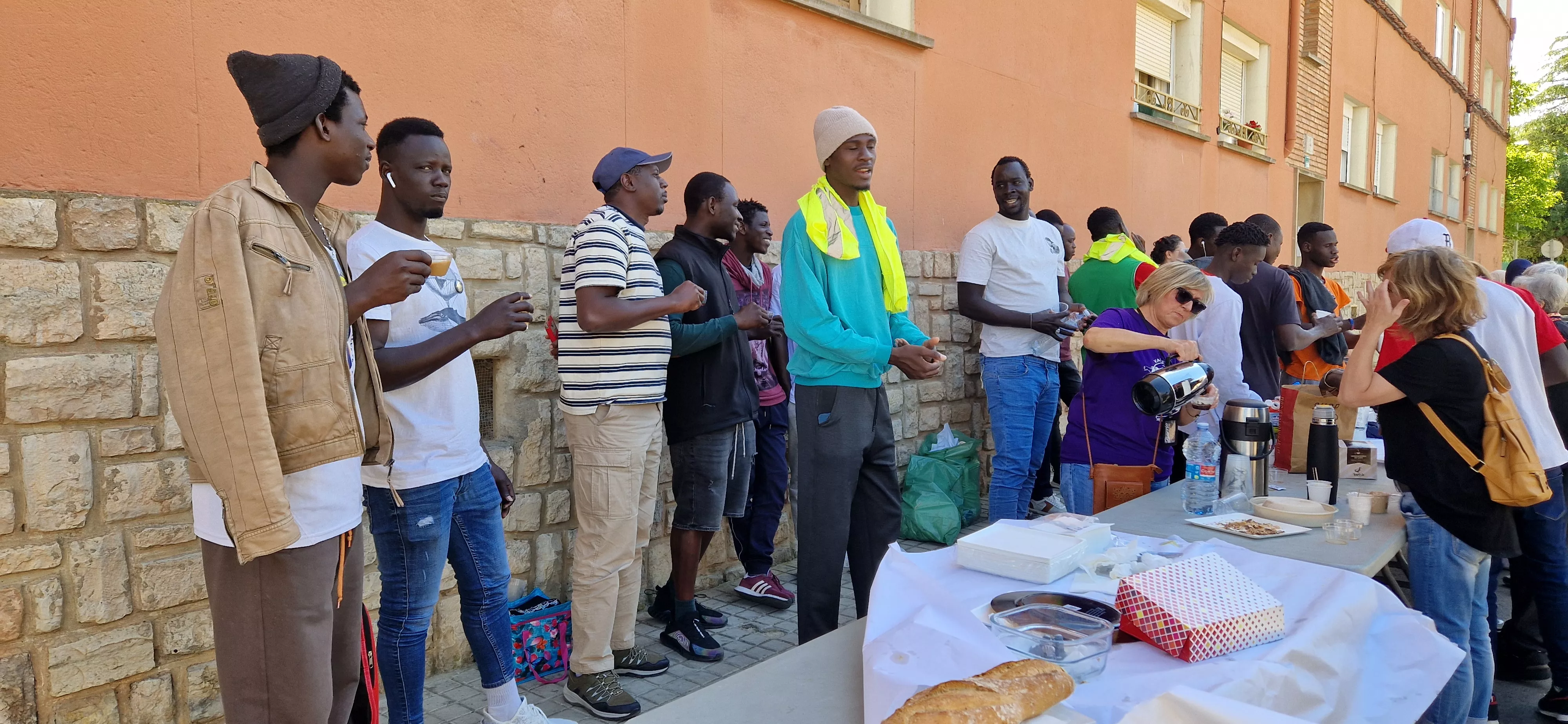 Comida popular de Barriofest 2024. Foto Myriam Martínez