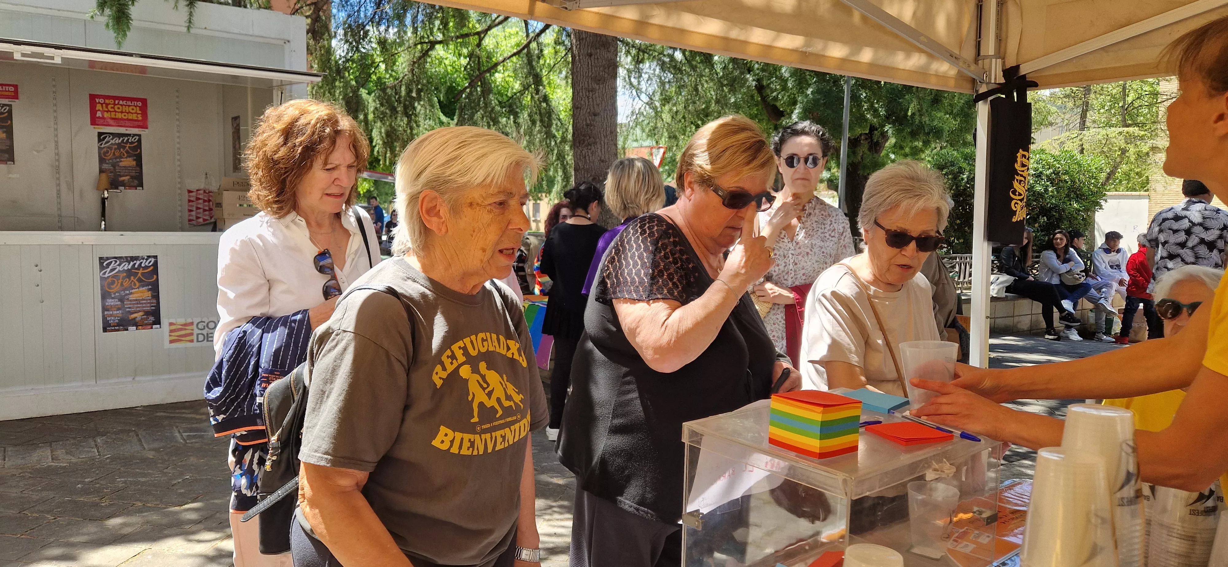 Prolegómenos de la comida popular de Barriofest 2024. Foto Myriam Martínez