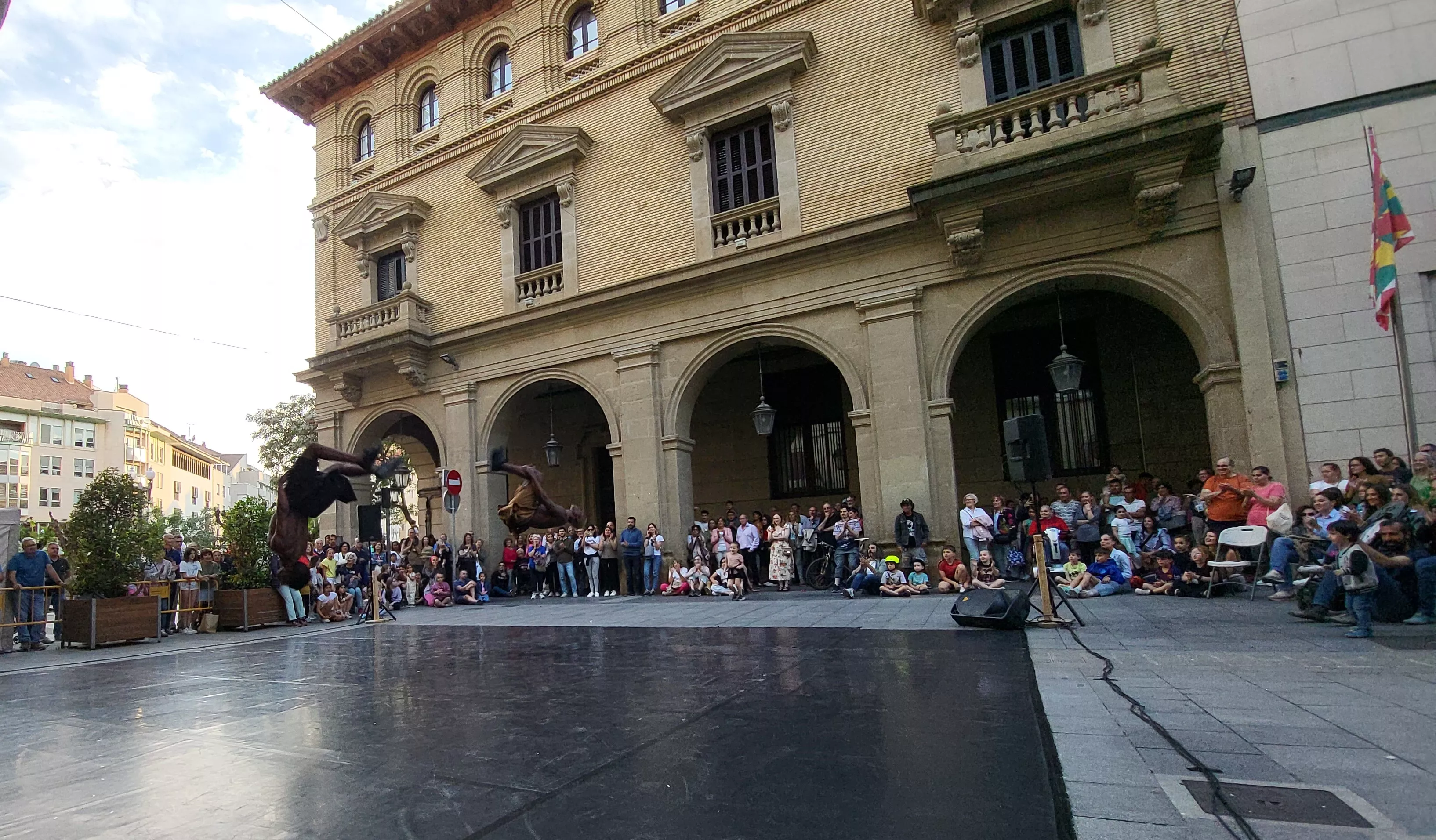 Los Porches de Galicia se llenan de baile con el programa Danza y Ciudad. Foto Mercedes Manterola