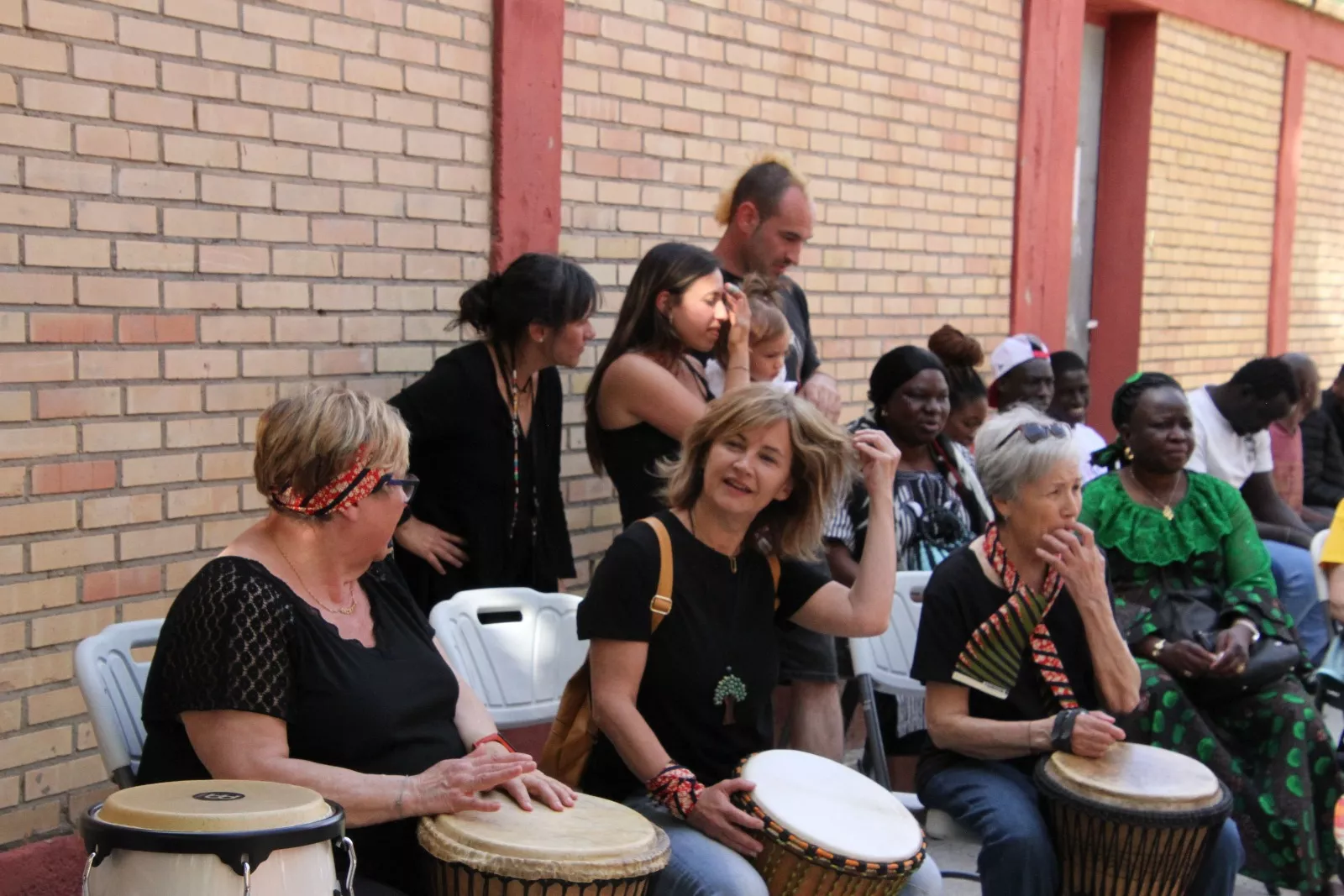 Los "africanos" de Barriofest. Foto Carlos Neofato