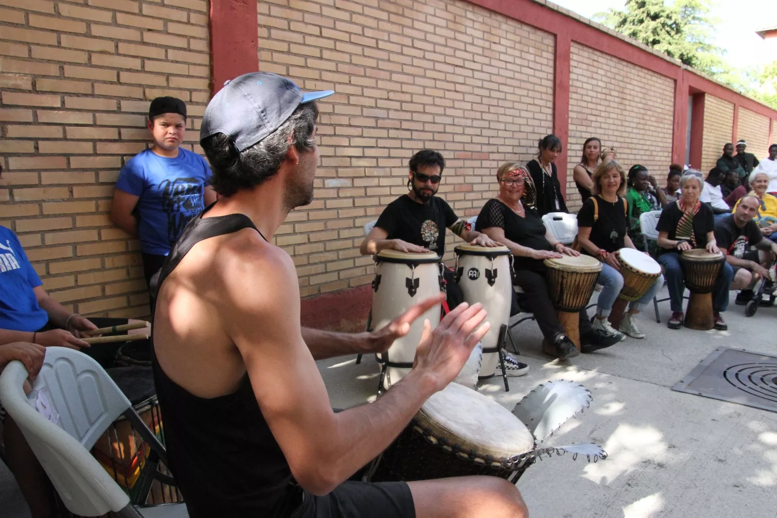 Los "africanos" de Barriofest. Foto Carlos Neofato