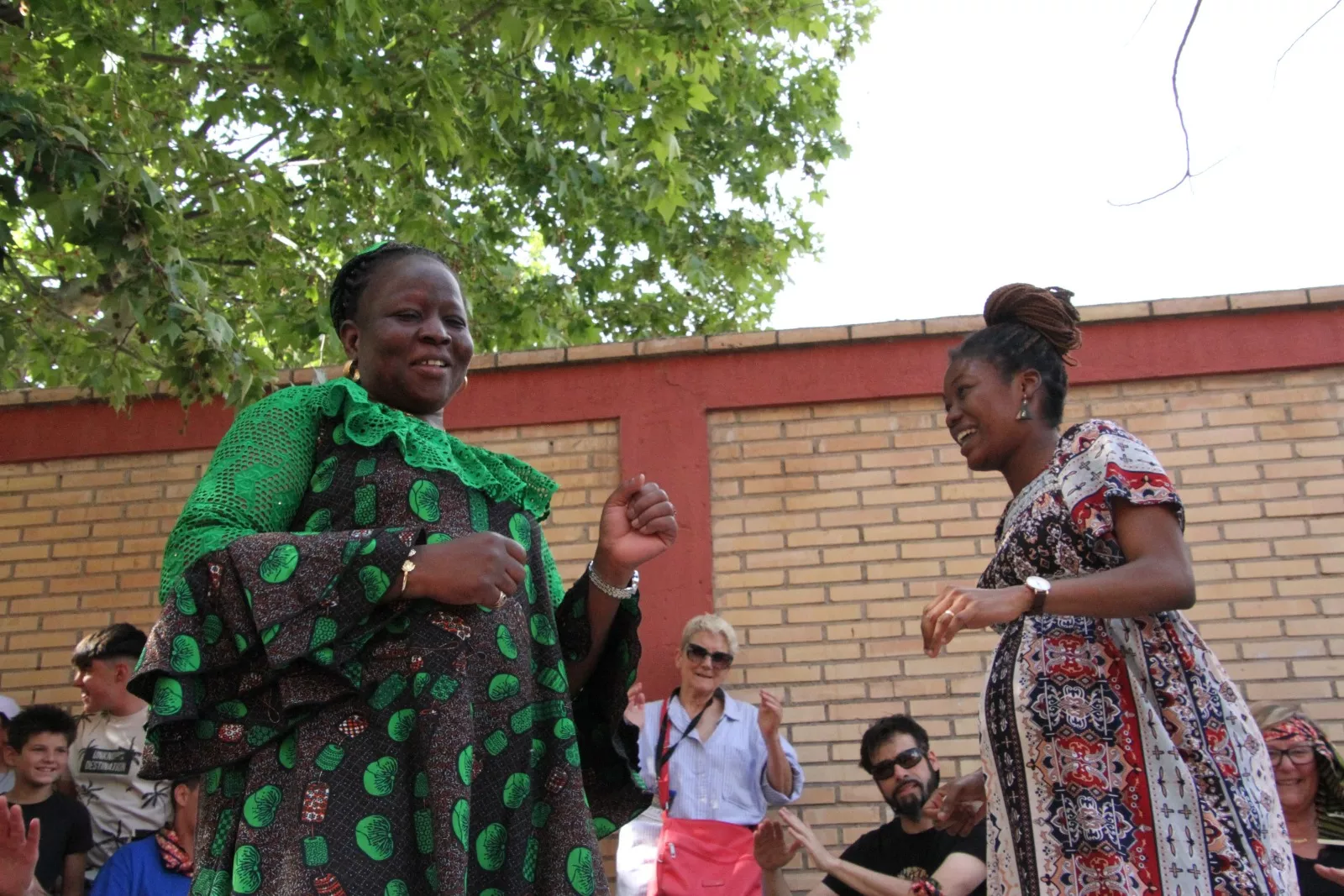 Los "africanos" de Barriofest. Foto Carlos Neofato