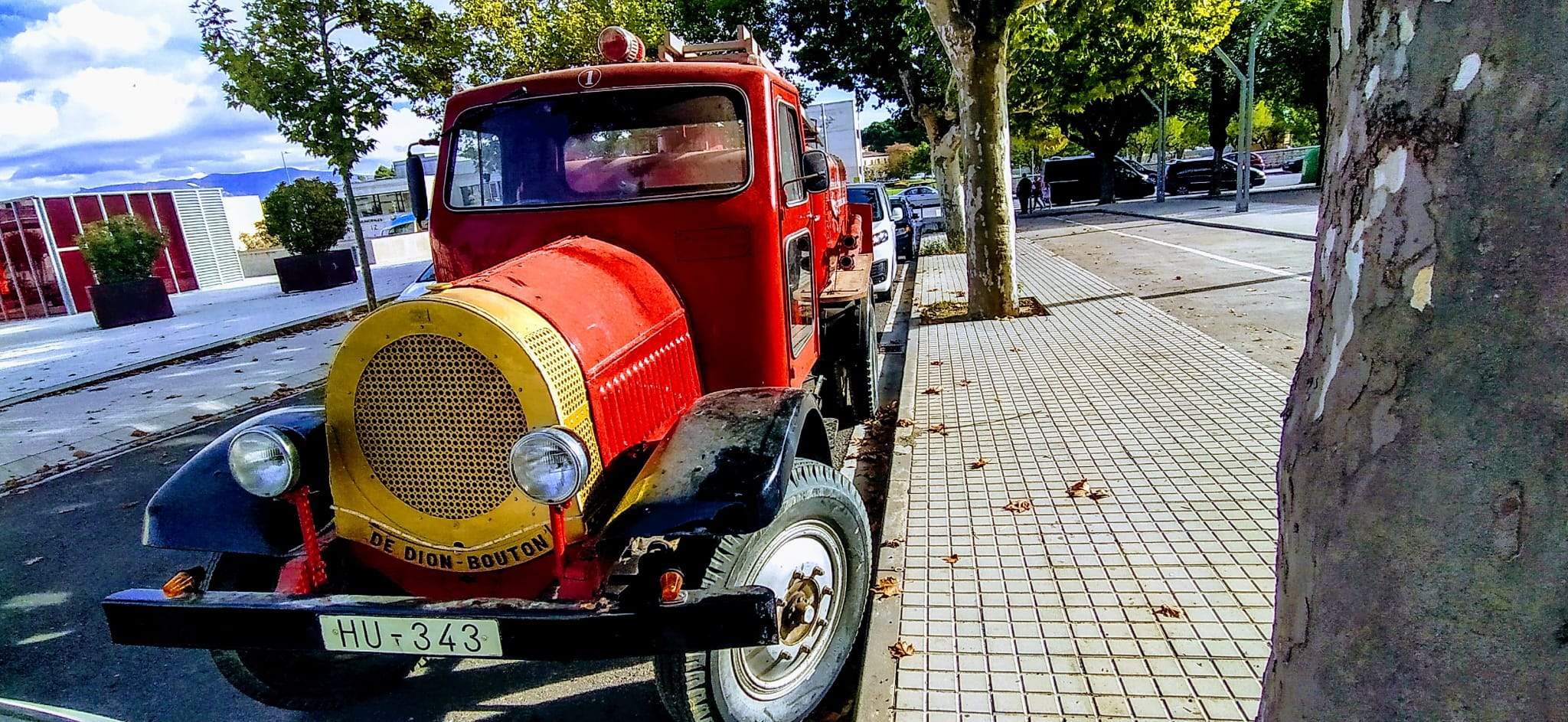 Camión De Dion Bouton, HU 343, matriculado el 31 de marzo de 1923. Foto Joaquín Santafé