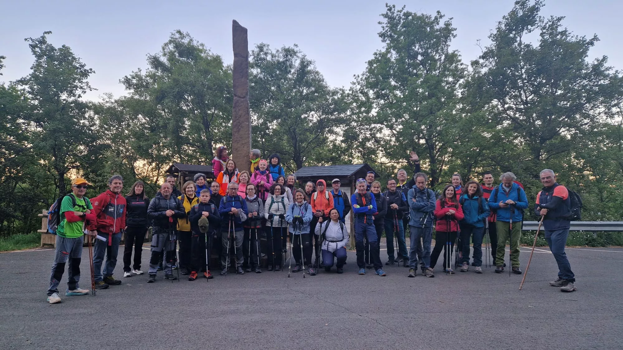 Foto grupal en la salida por San Victorián