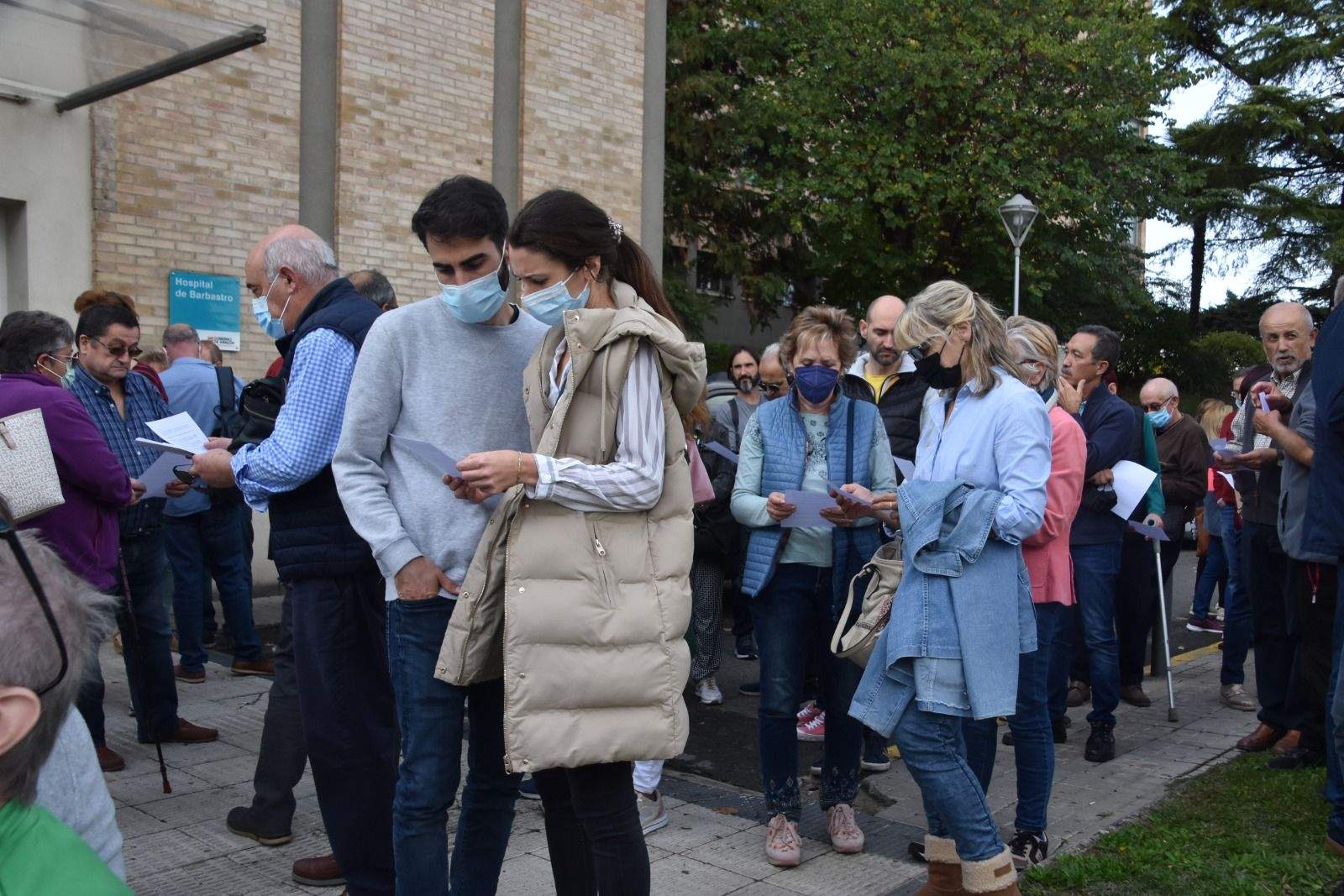 Concentración ante el Hospital de Barbastro 