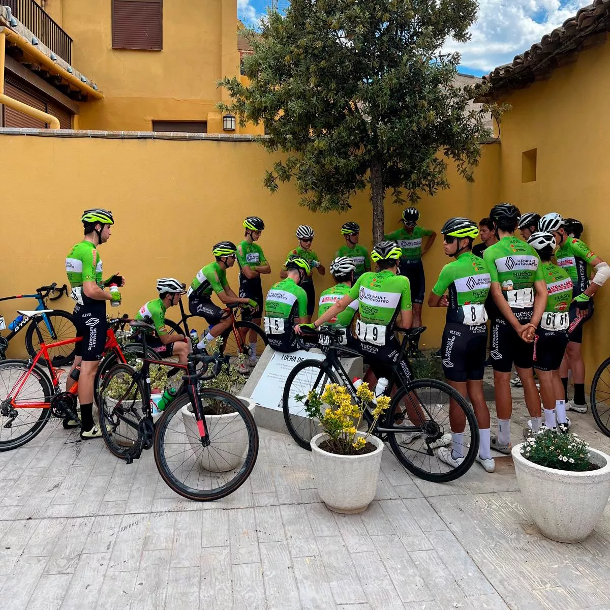 Huesca La Magia Supermercados Altoaragón en el Regional 