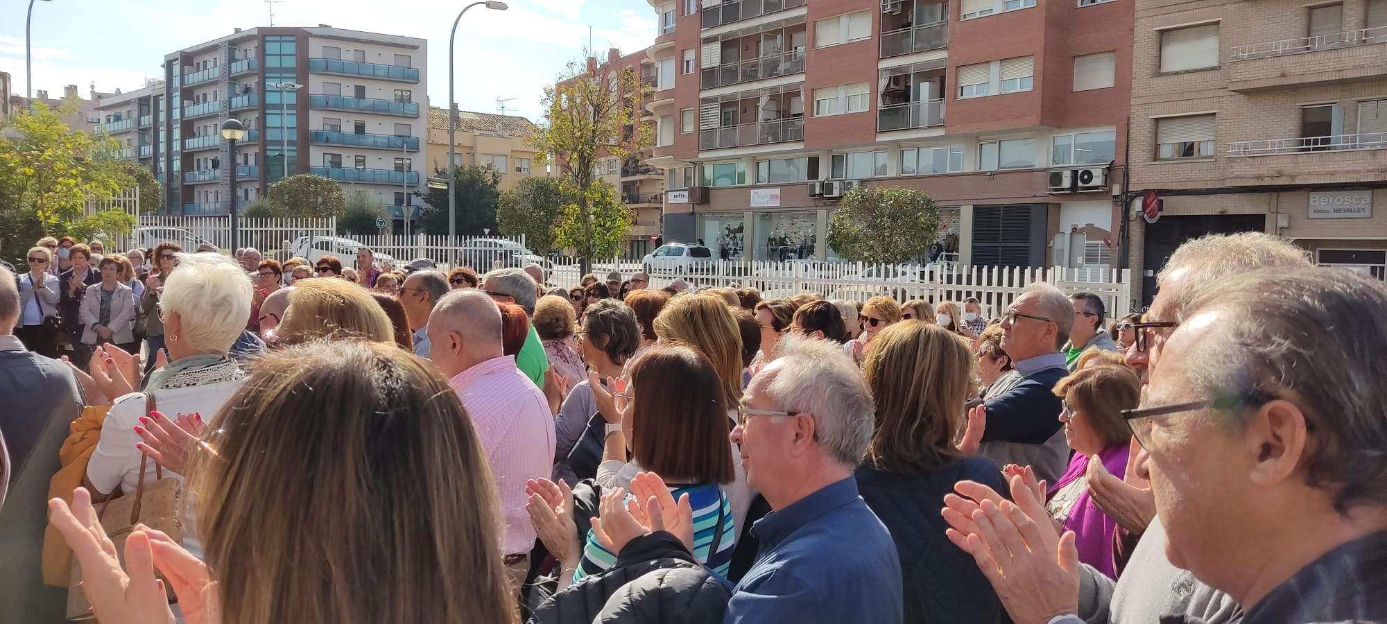 Concentración en Fraga en apoyo al sector sanitario 