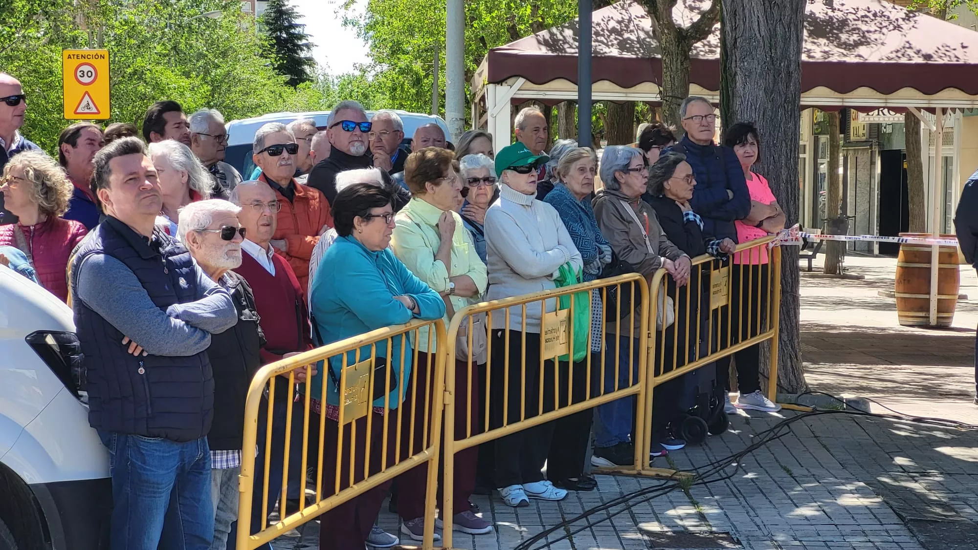 Inauguración de la escultura del Bicentenario de la Policía Nacional en Huesca