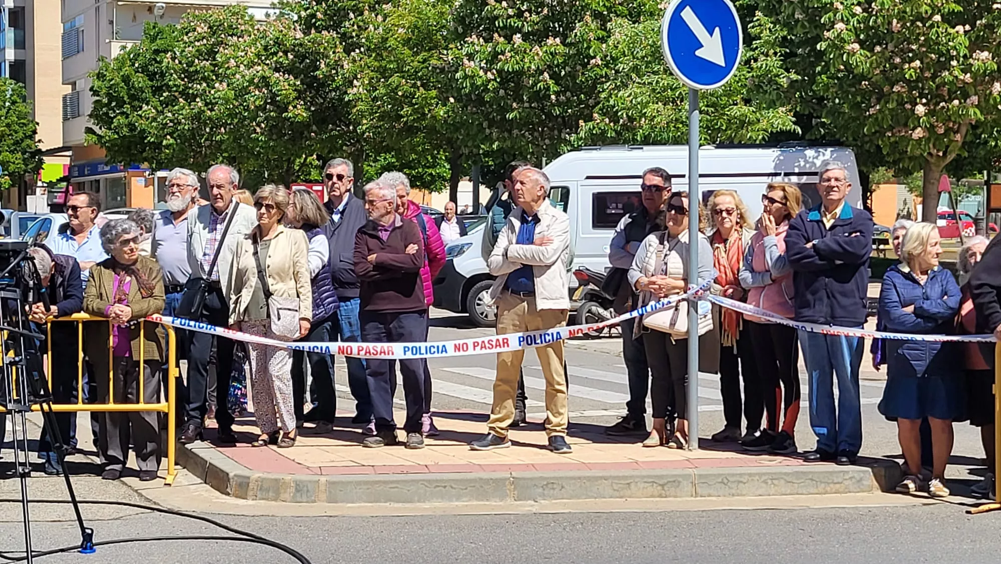 Inauguración de la escultura del Bicentenario de la Policía Nacional en Huesca