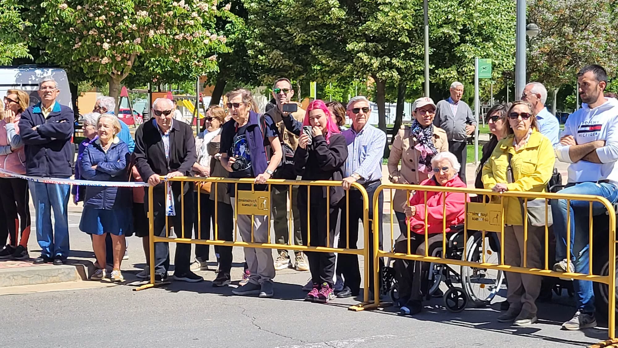 Inauguración de la escultura del Bicentenario de la Policía Nacional en Huesca