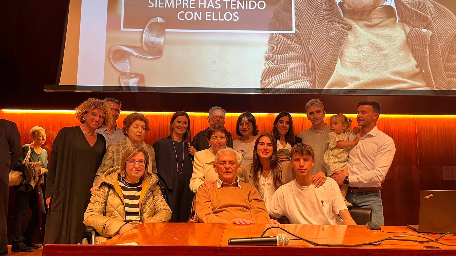 Homenaje a Ángel Gari con motivo de su 80 cumpleaños. Foto Mercedes Manterola