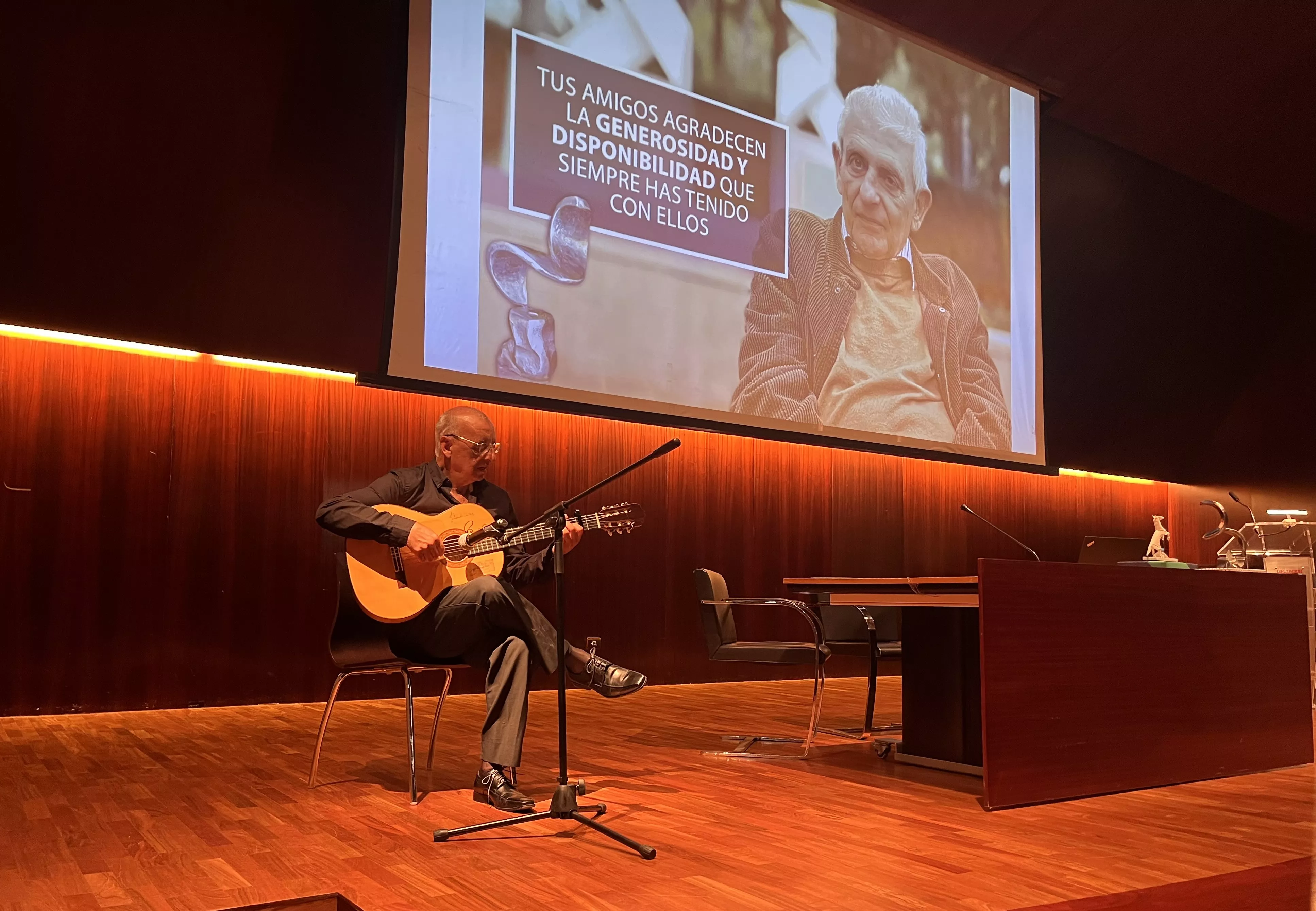 Homenaje a Ángel Gari con motivo de su 80 cumpleaños. Foto Mercedes Manterola