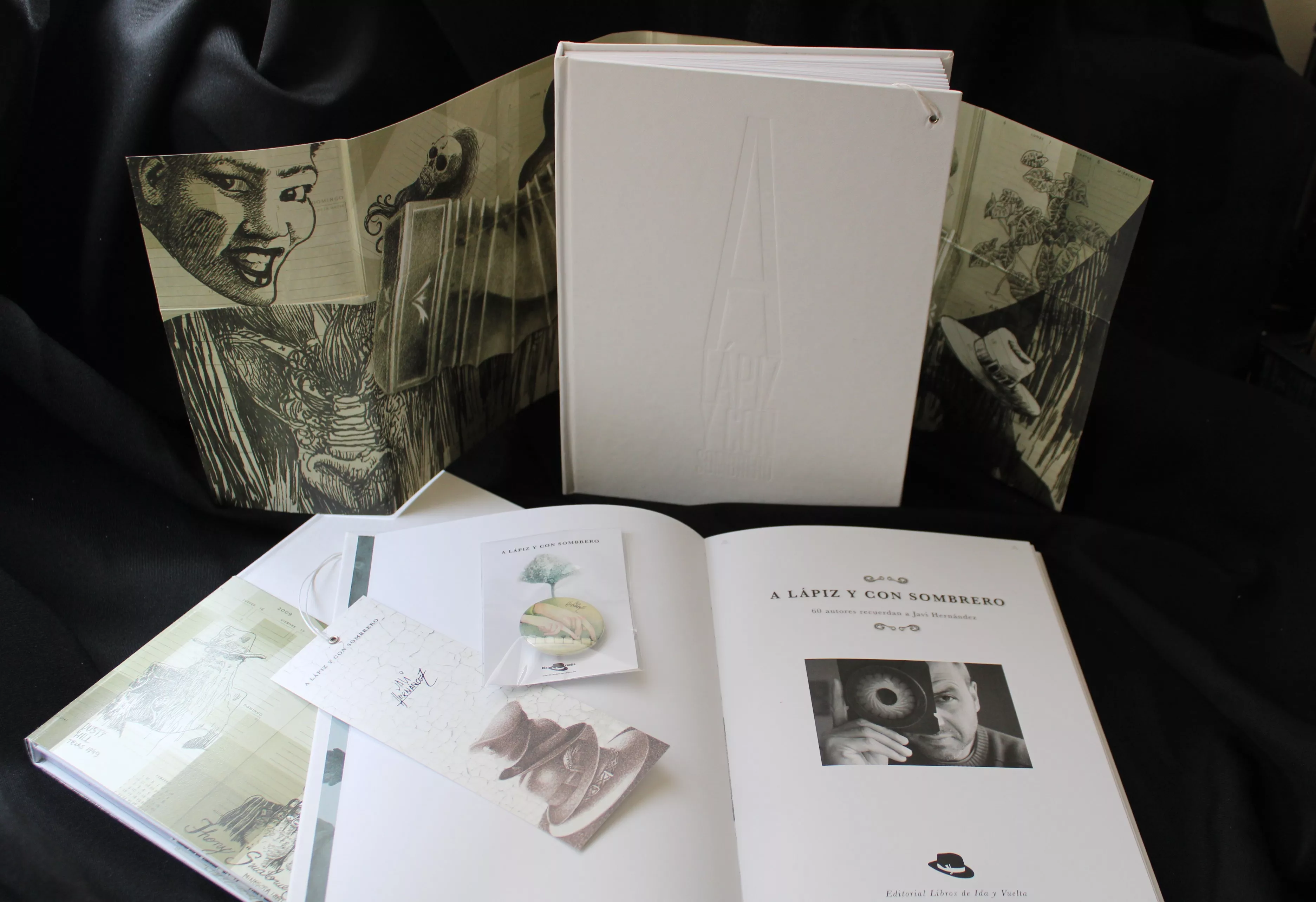 Preparación y exposición de A lápiz y con sombrero en Zaragoza.