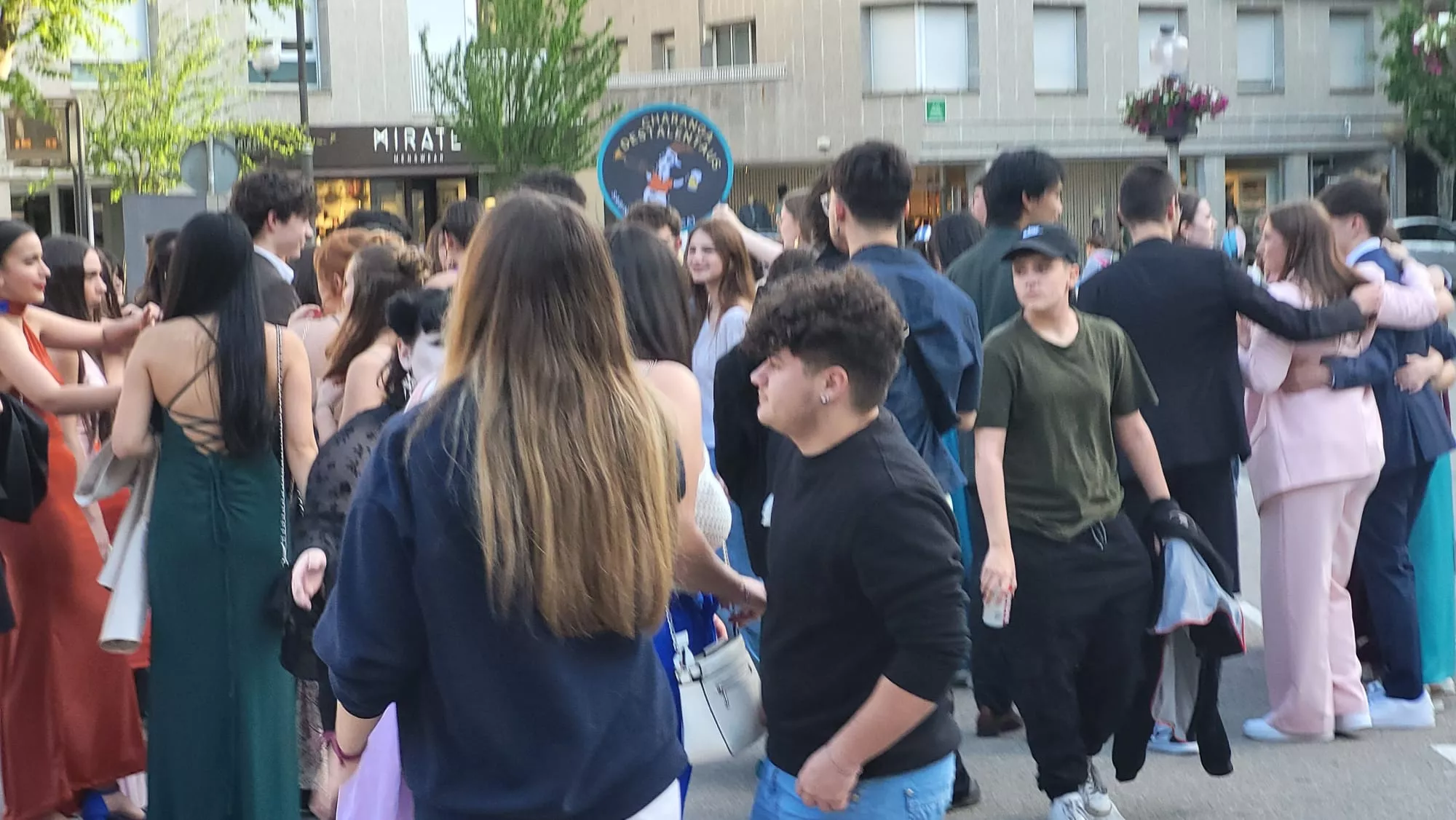 Fiesta de graduación de 200 estudiantes de tres institutos de Huesca