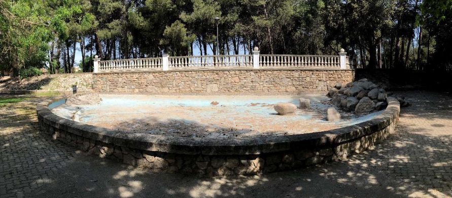 Estanque del parque 'La Pinada'.