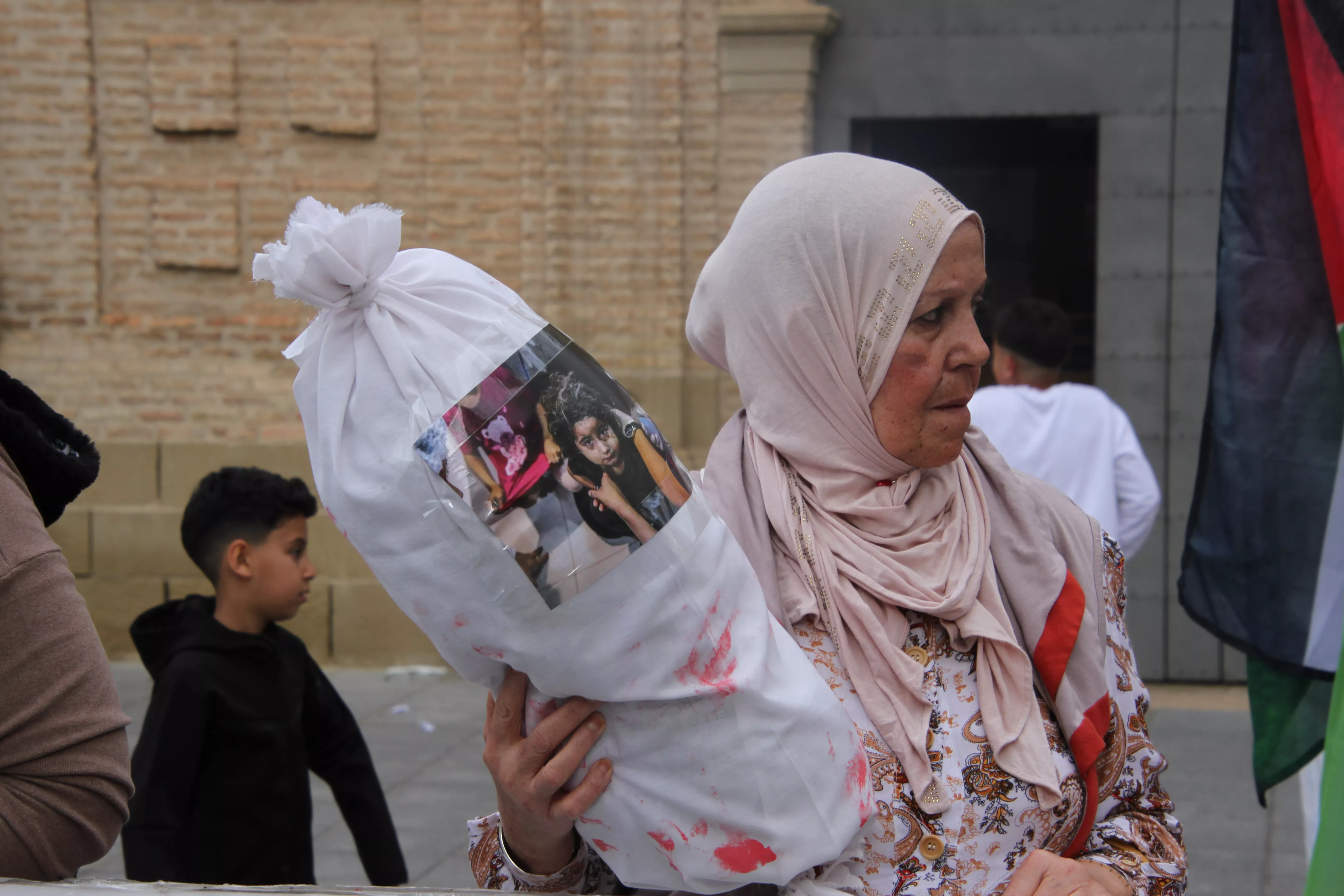 Manifestación en Huesca de apoyo a Palestina. Foto Carlos Neofato