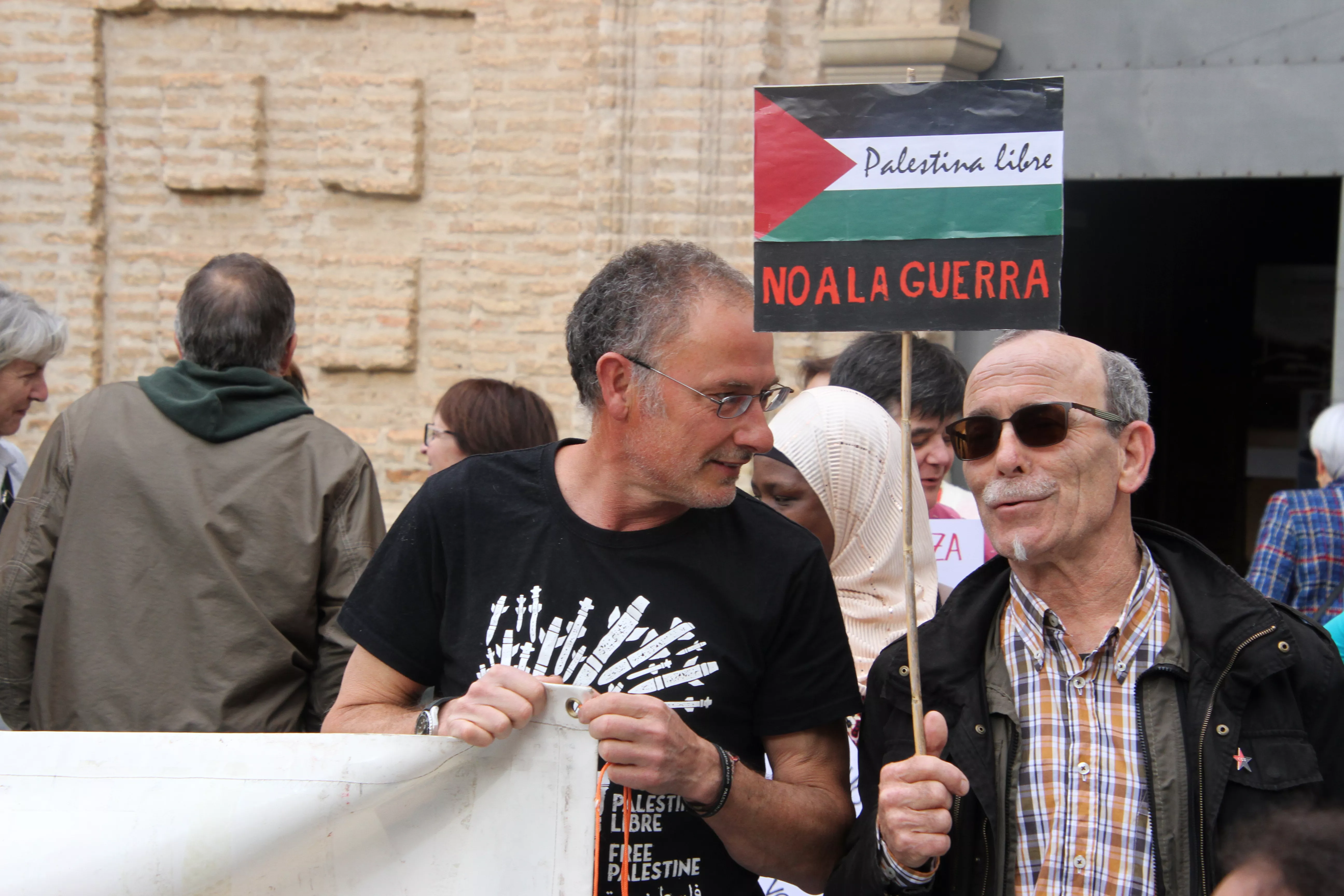 Manifestación en Huesca de apoyo a Palestina. Foto Carlos Neofato