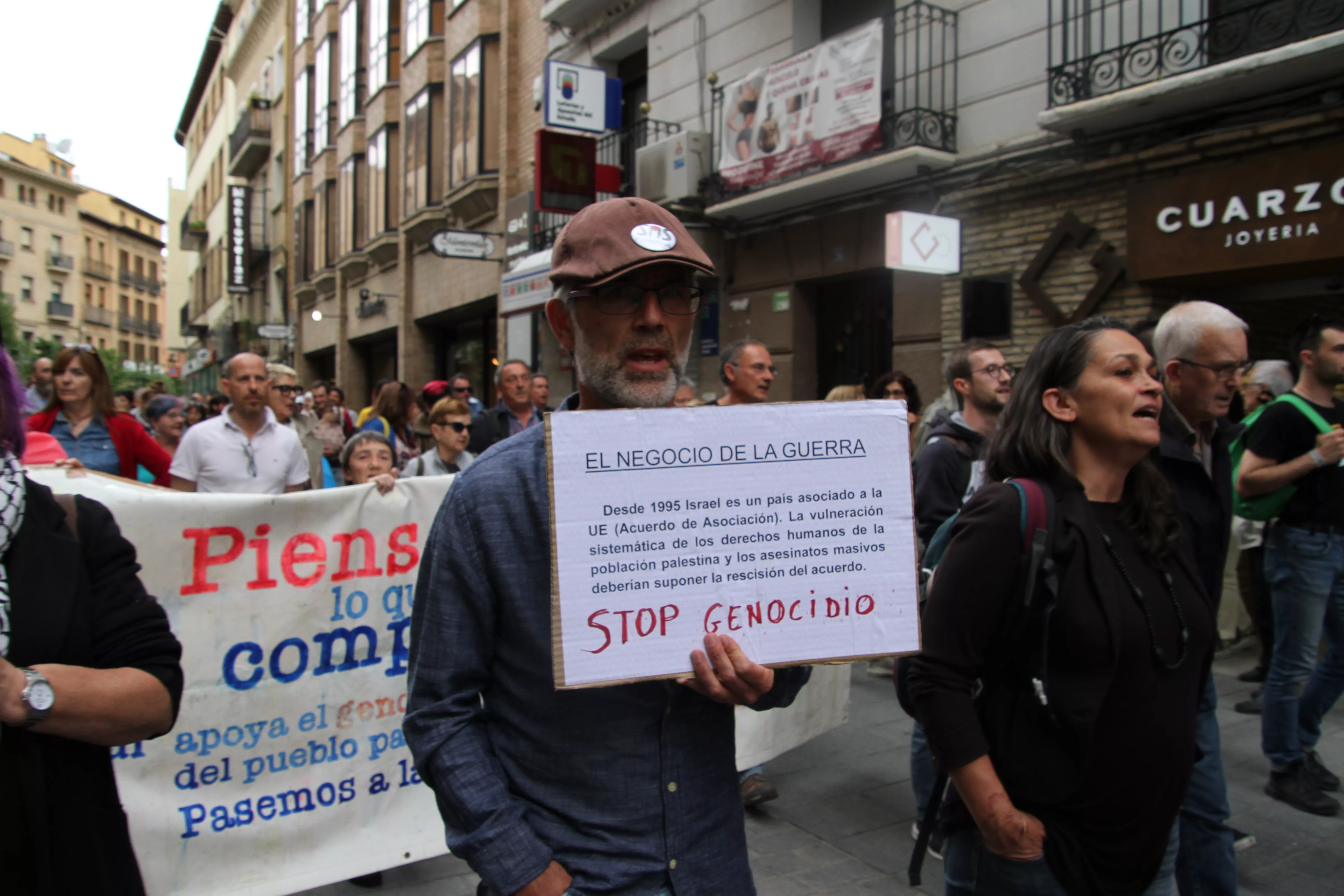 Manifestación en Huesca de apoyo a Palestina. Foto Carlos Neofato