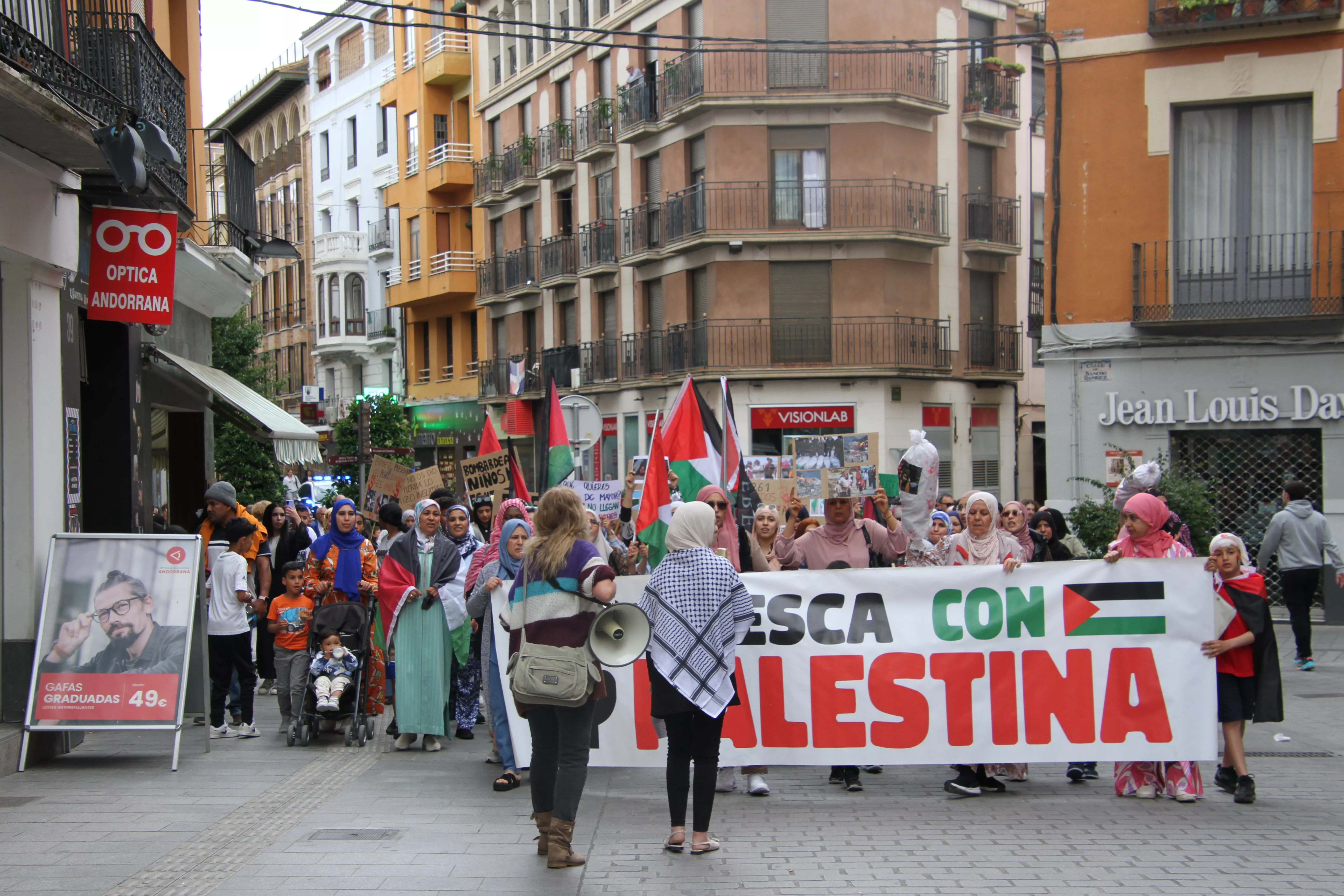 Manifestación en Huesca de apoyo a Palestina. Foto Carlos Neofato
