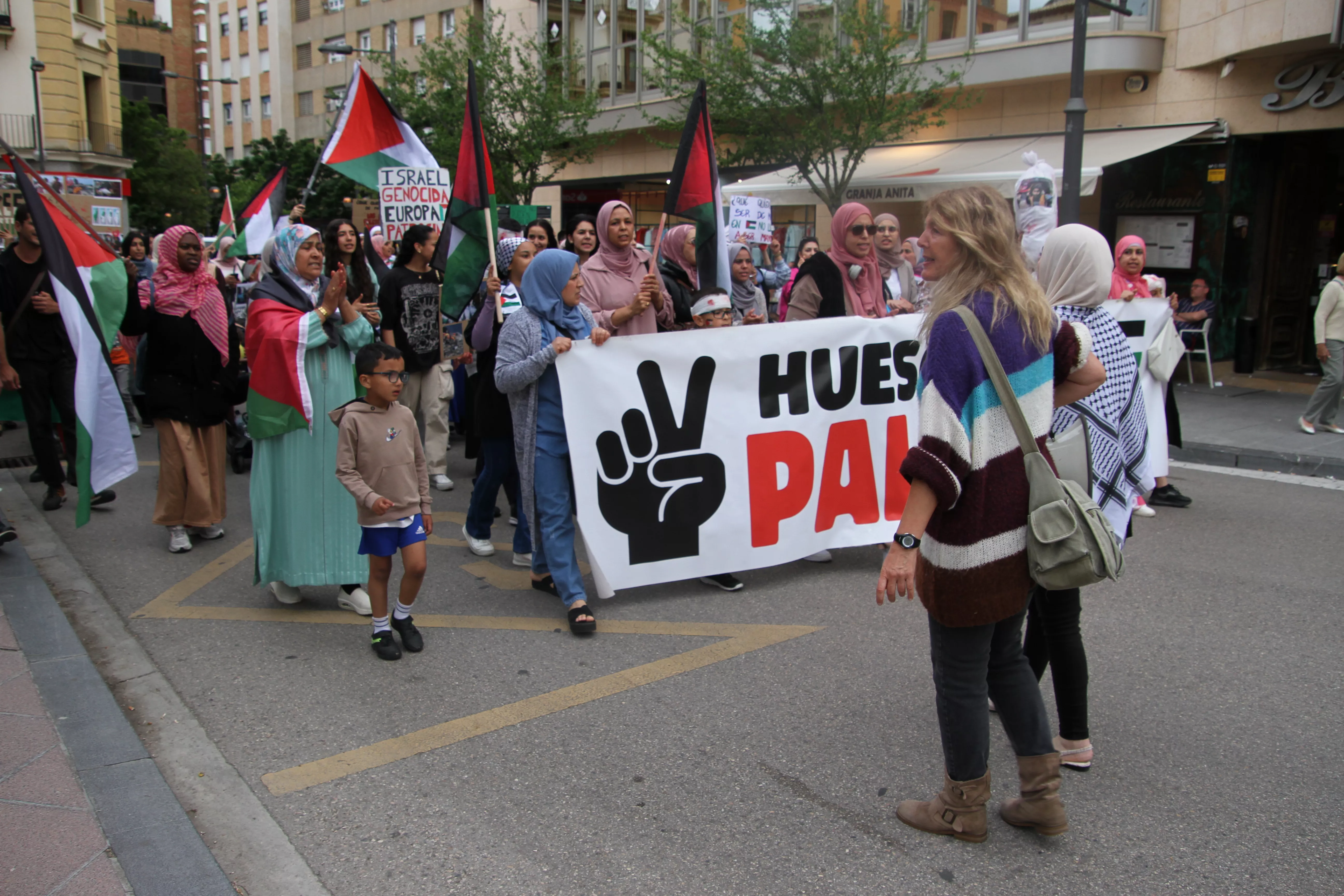 Manifestación en Huesca de apoyo a Palestina. Foto Carlos Neofato