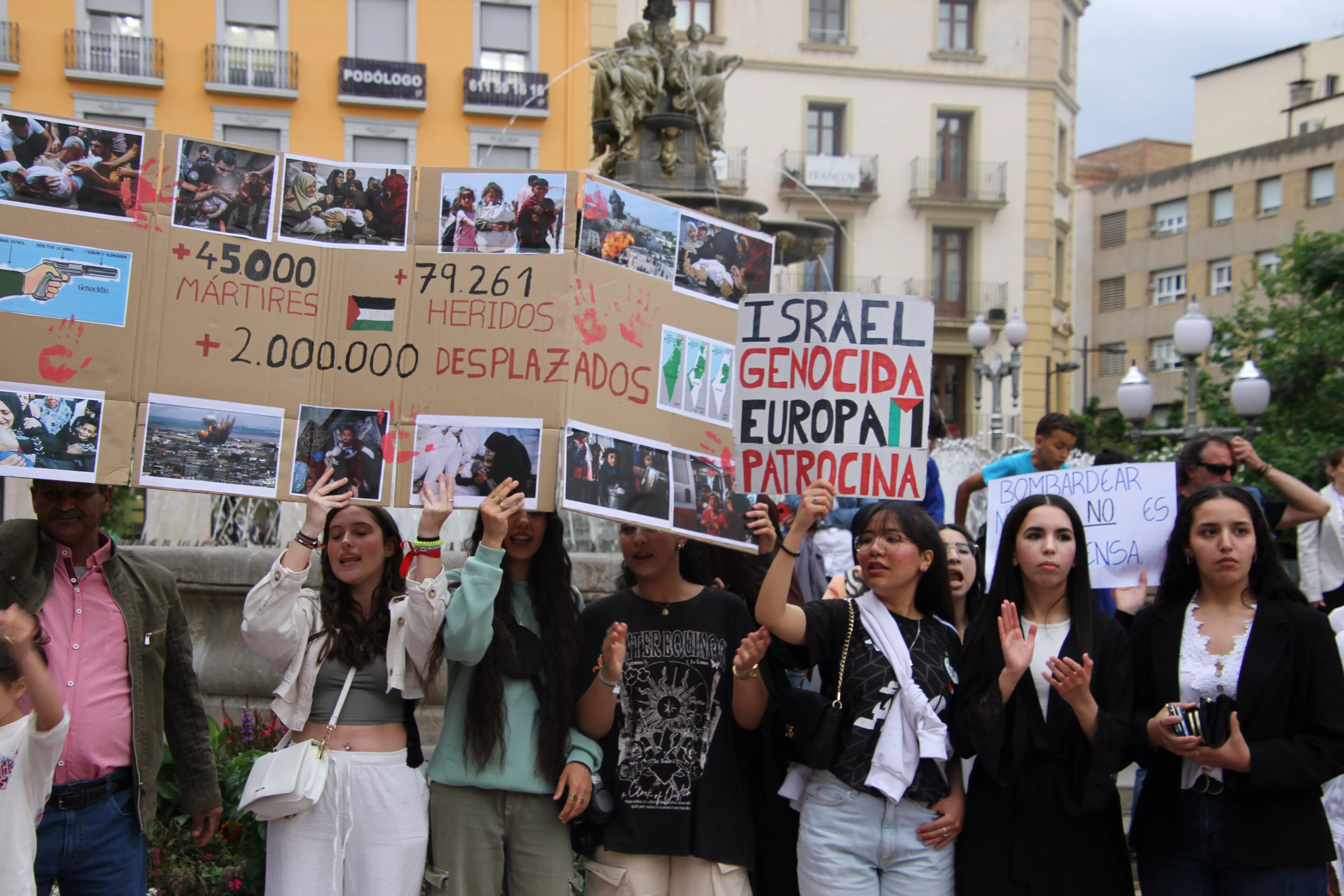Manifestación en Huesca de apoyo a Palestina. Foto Carlos Neofato