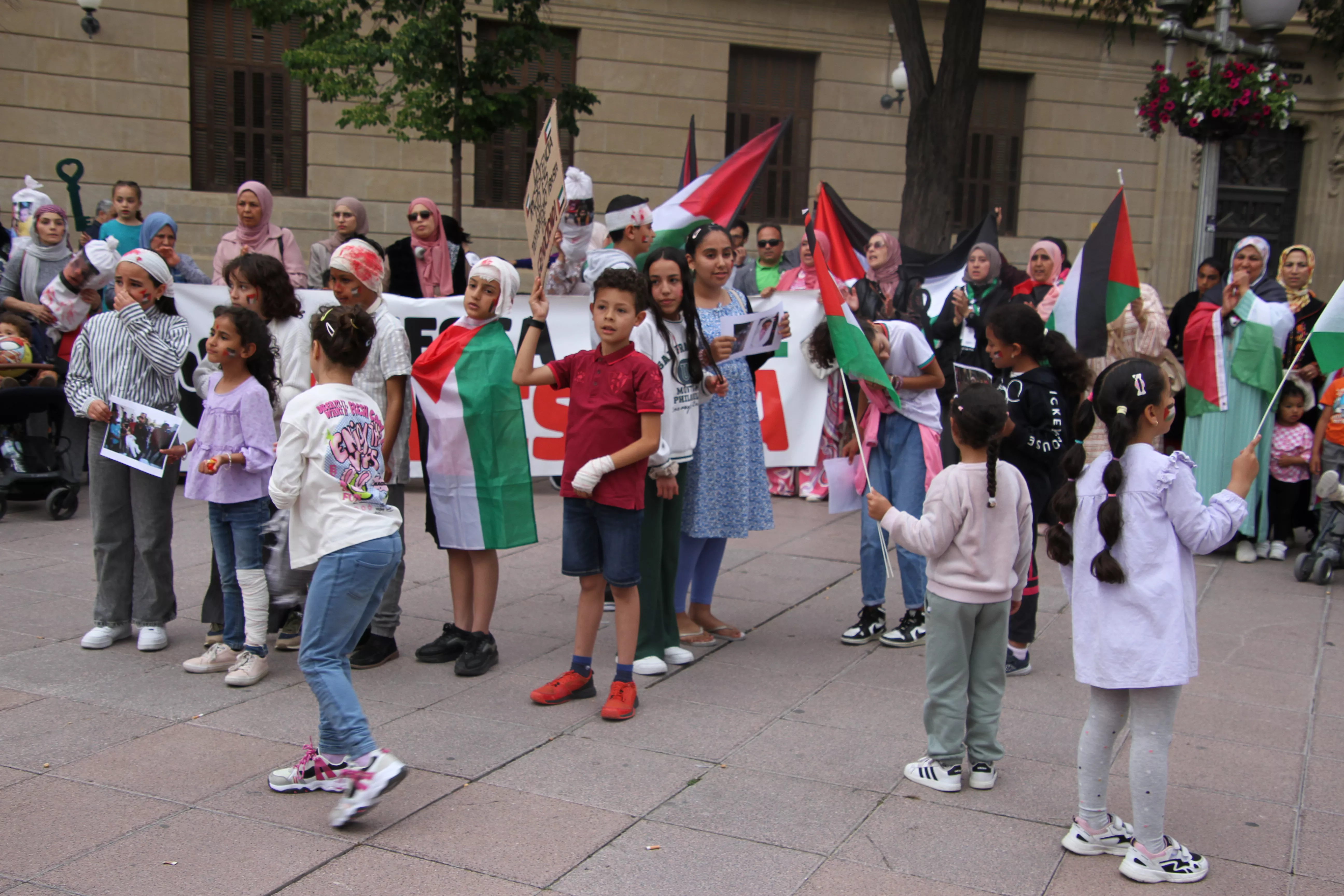 Manifestación en Huesca de apoyo a Palestina. Foto Carlos Neofato