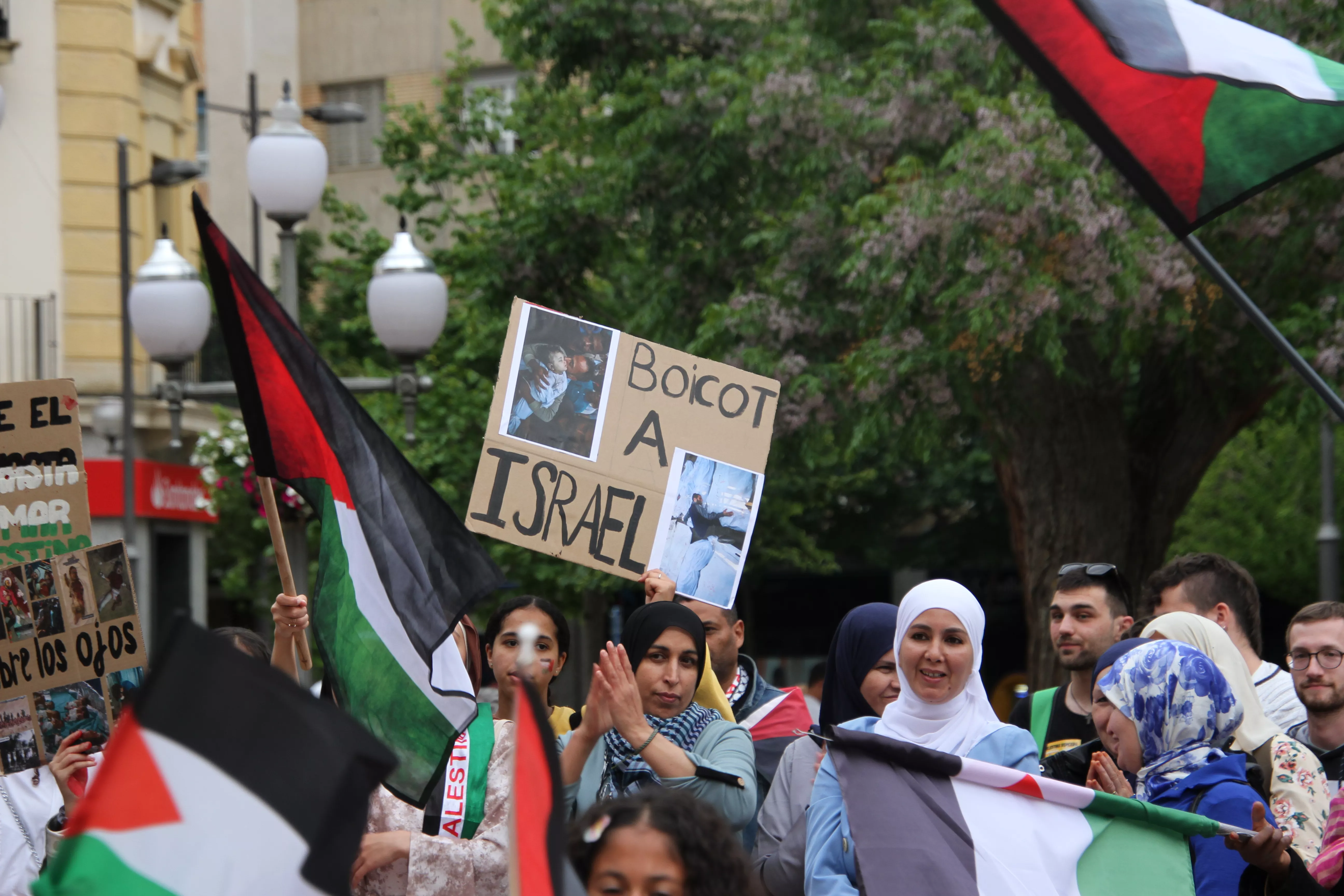 Manifestación en Huesca de apoyo a Palestina. Foto Carlos Neofato