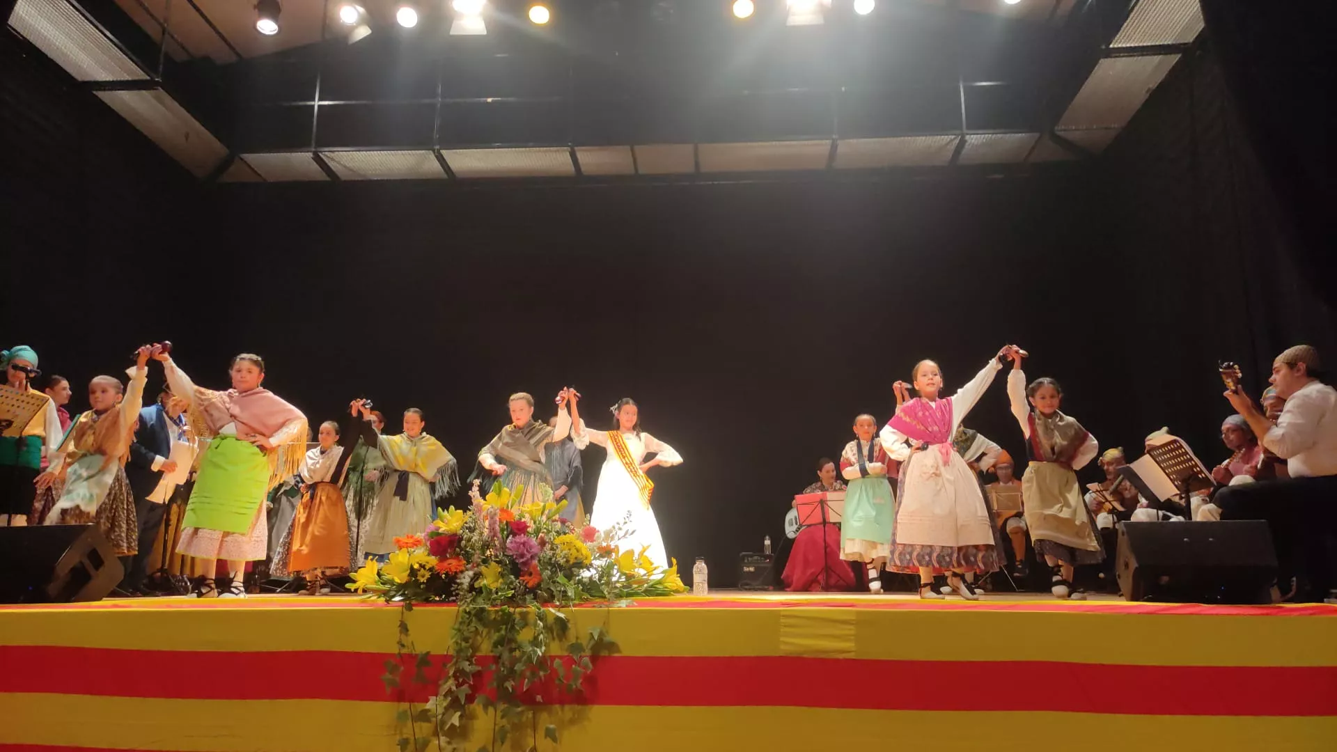 Presentación de las mairalesas en Tardienta.