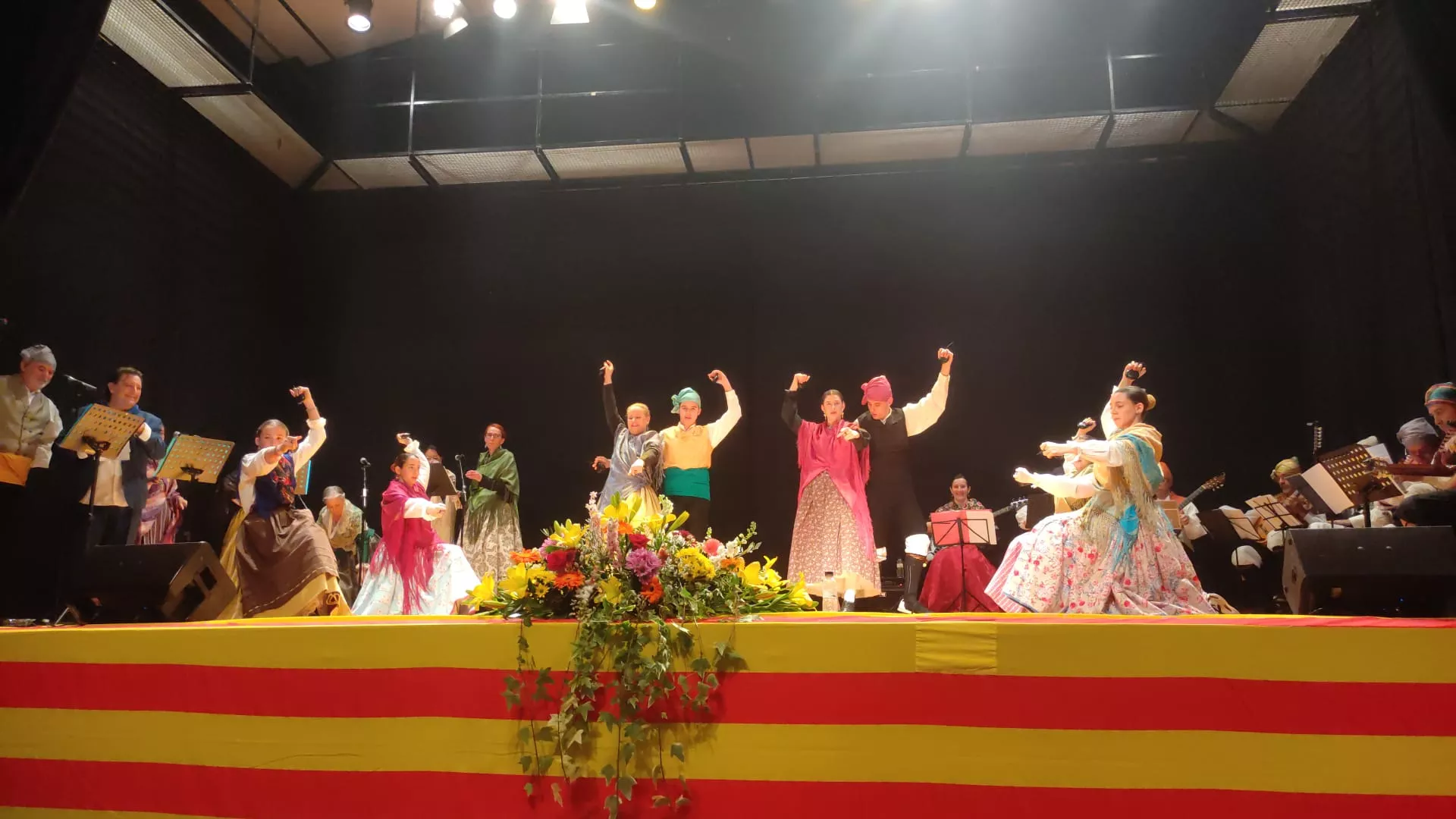 Presentación de las mairalesas en Tardienta.