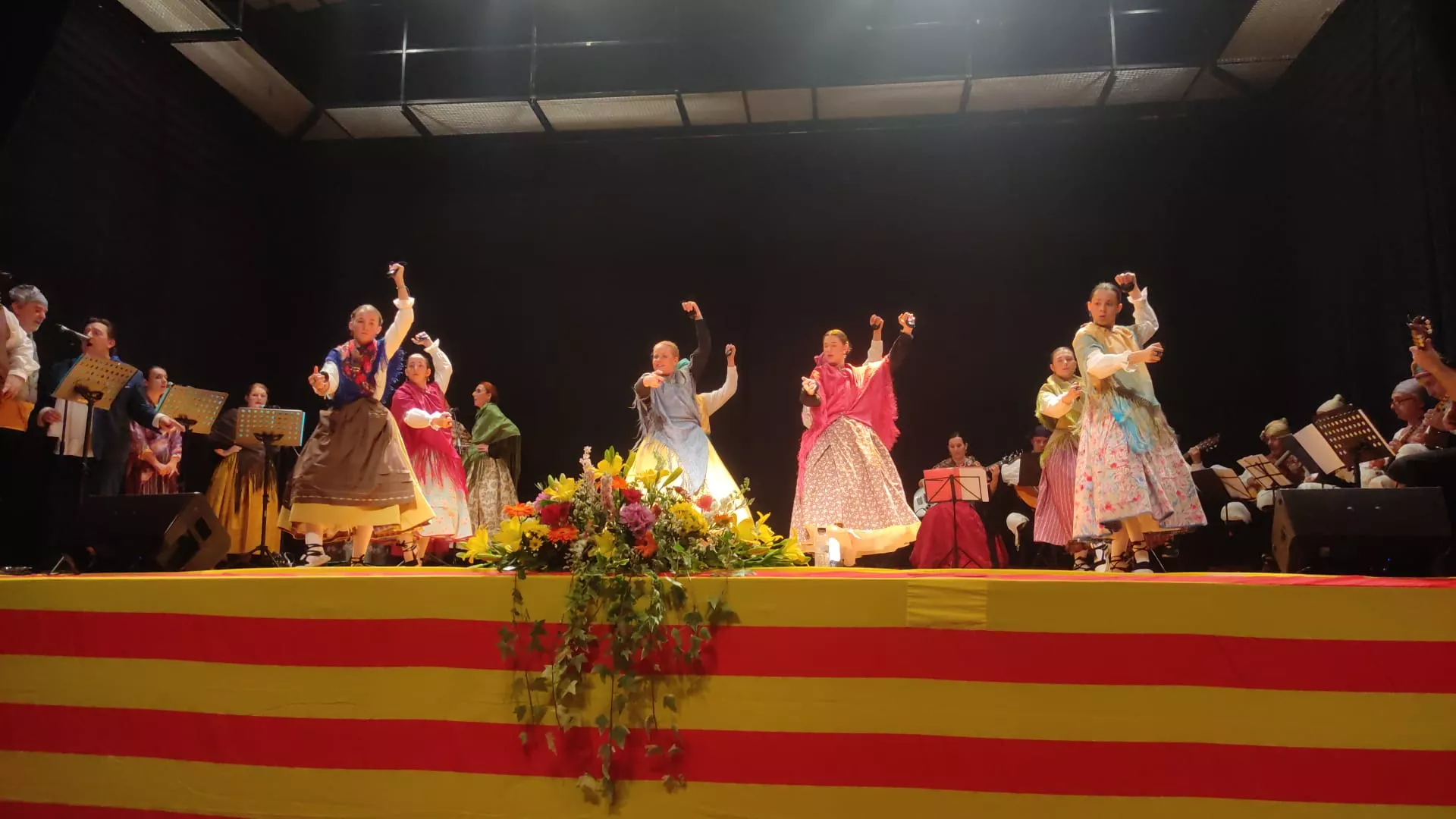 Presentación de las mairalesas en Tardienta.