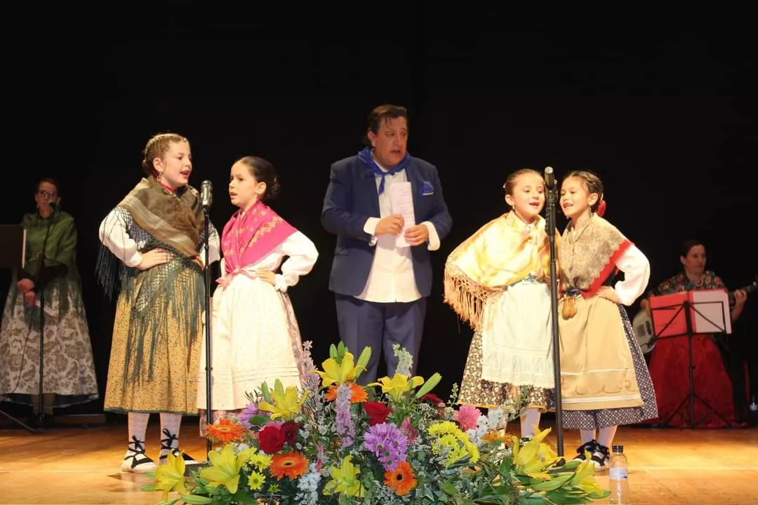 Presentación de las mairalesas en Tardienta.