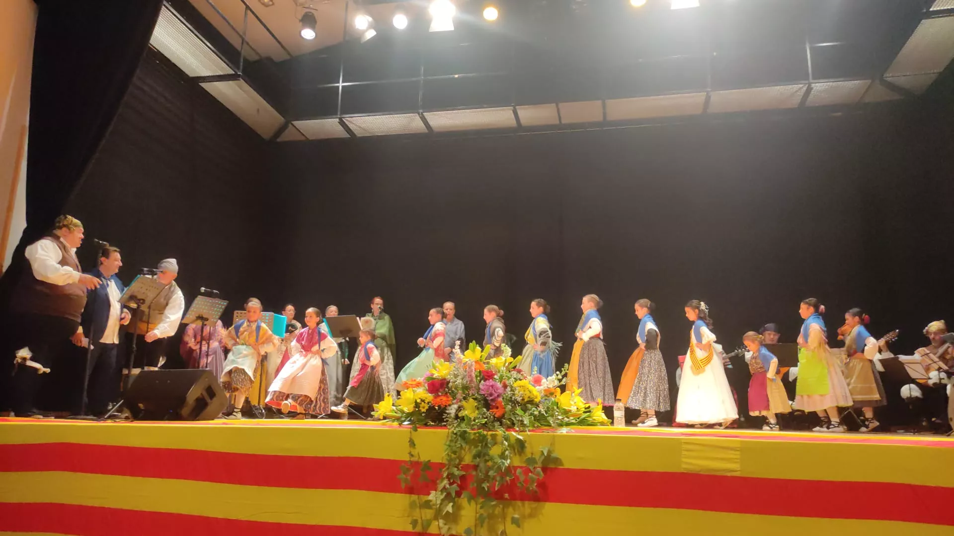 Presentación de las mairalesas en Tardienta.