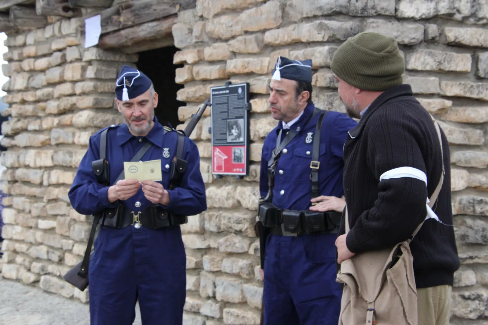 Sexta edición de la VI Trinchera Viviente de la Ruta Orwell en Alcubierre. Foto Carlos Neofato