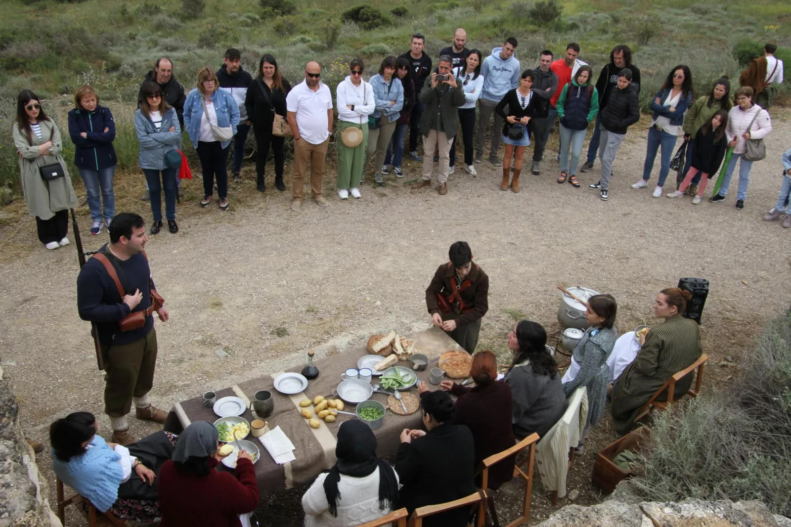Sexta edición de la VI Trinchera Viviente de la Ruta Orwell en Alcubierre. Foto Carlos Neofato