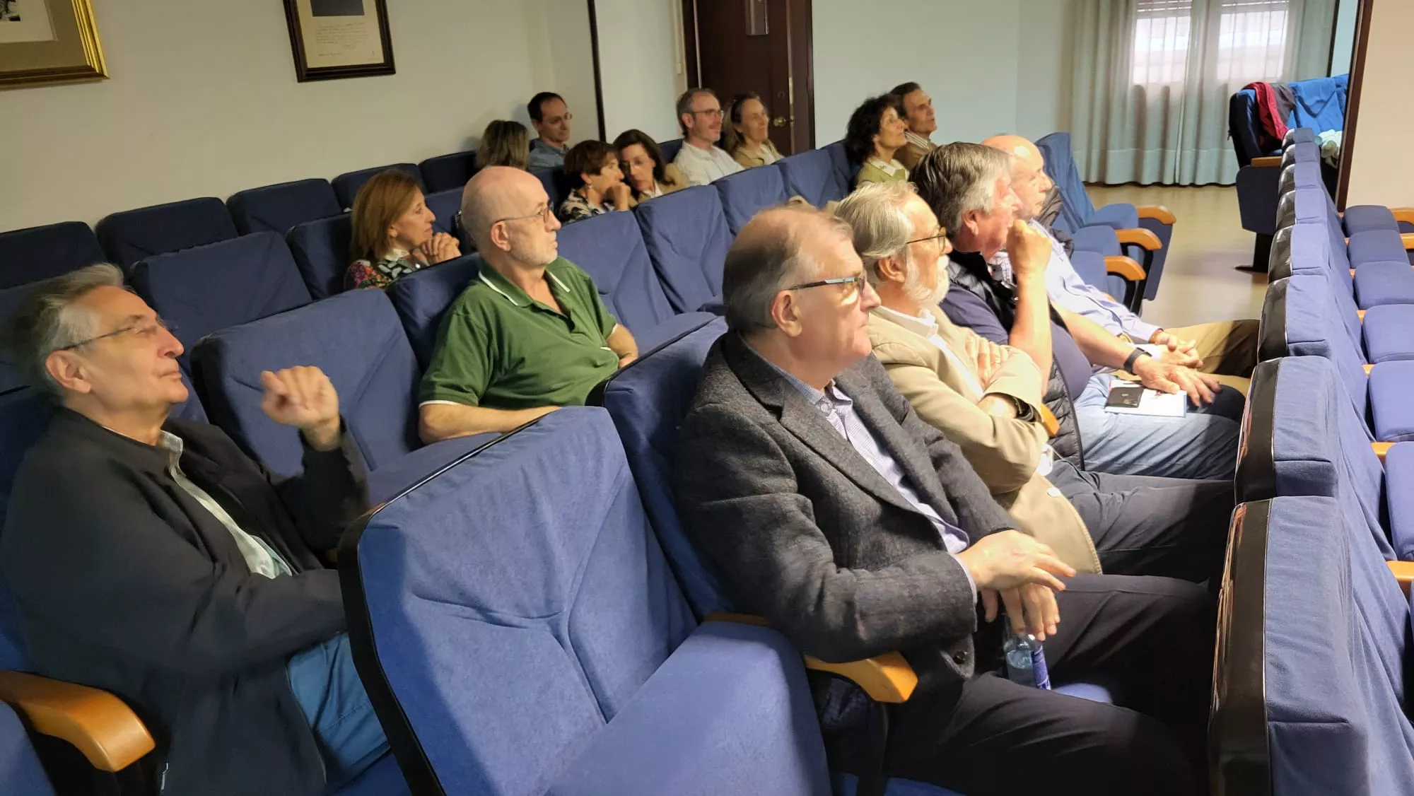 Debate sobre el Cincuentenario del Colegio Universitario