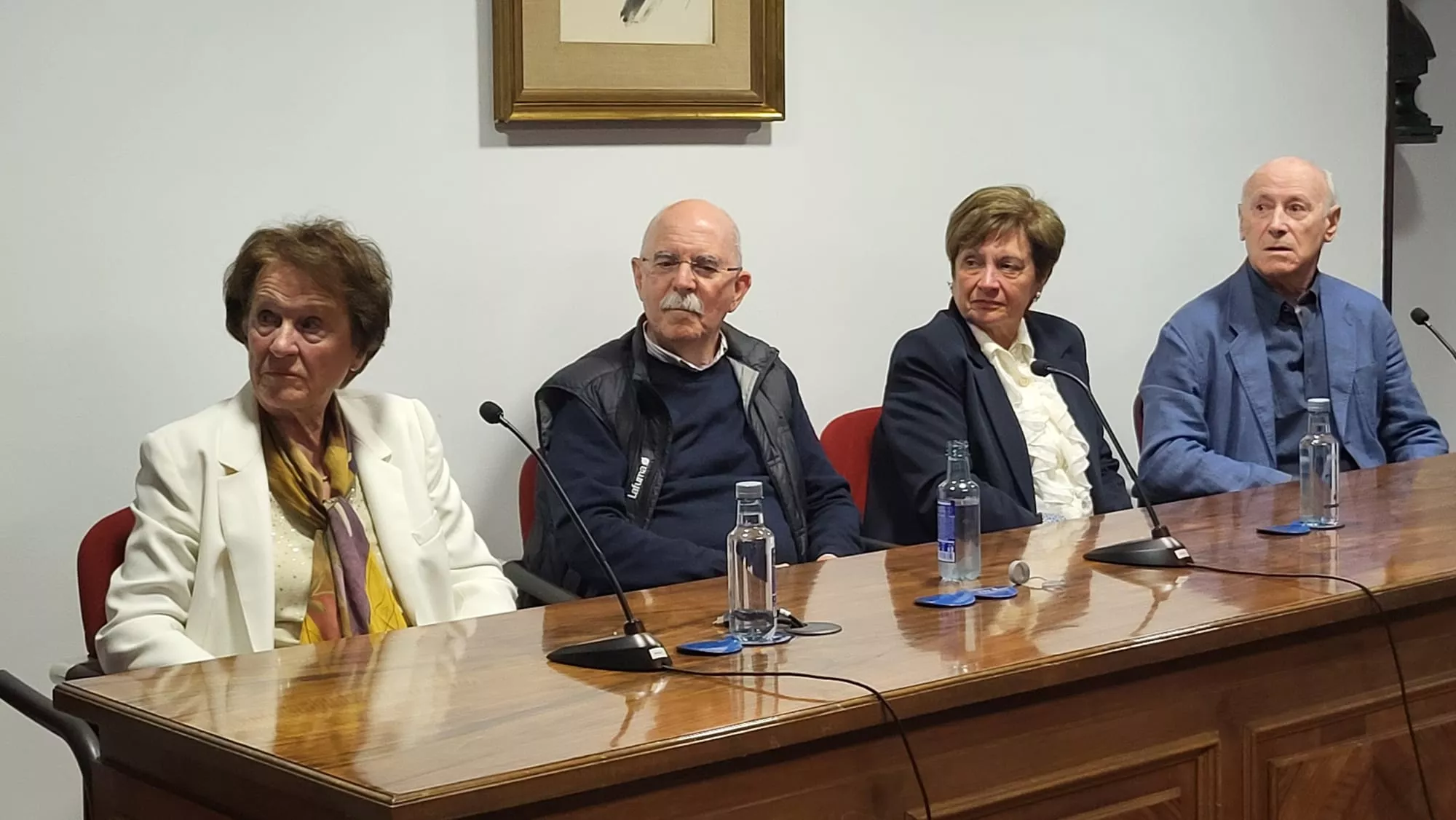 Debate sobre el Cincuentenario del Colegio Universitario