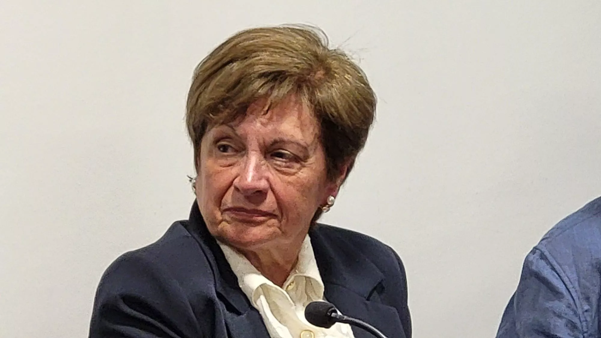 Debate sobre el Cincuentenario del Colegio Universitario