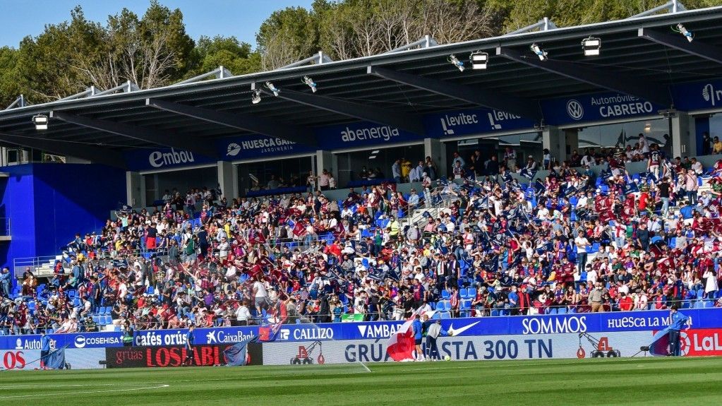 Afición del Huesca. FOTO: SD HUESCA Afición del Huesca. FOTO: SD HUESCA