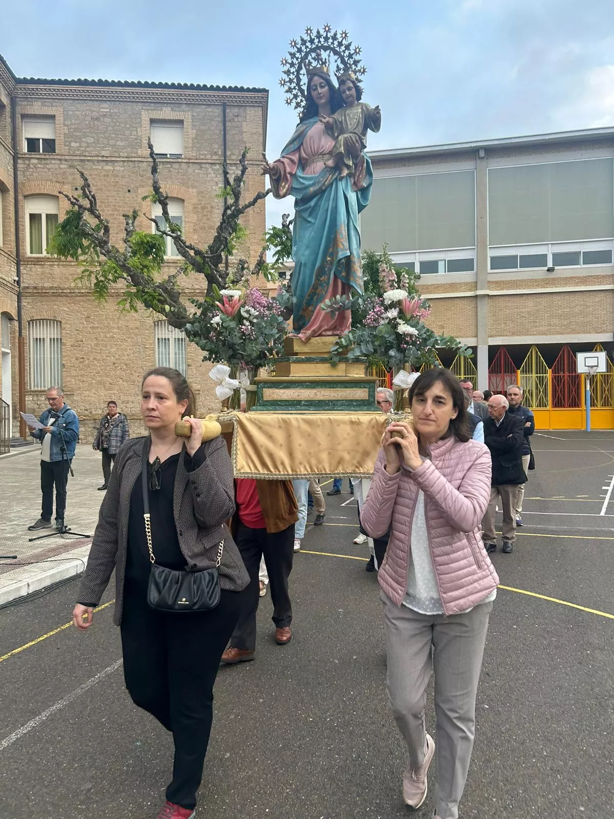 Rosario de la Aurora de María Auxiliadora. Foto Mamen Vargas