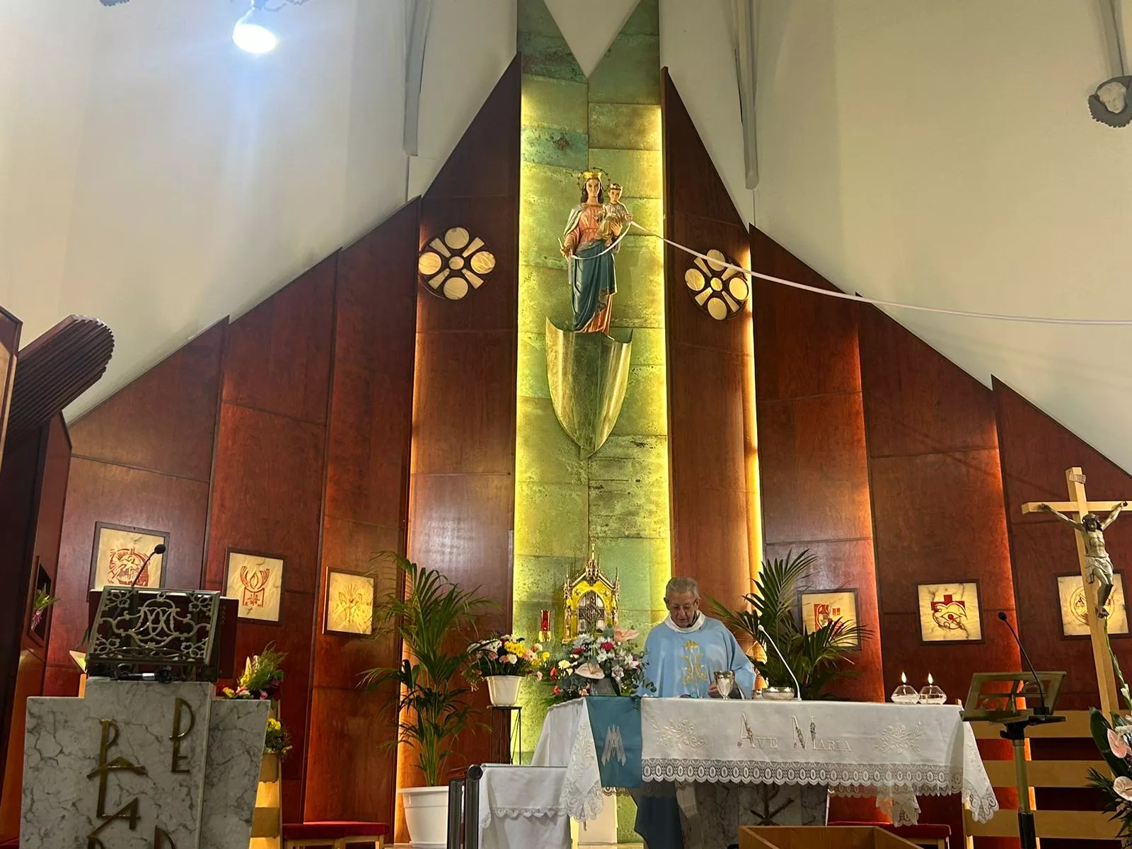 Rosario de la Aurora de María Auxiliadora. Foto Mamen Vargas