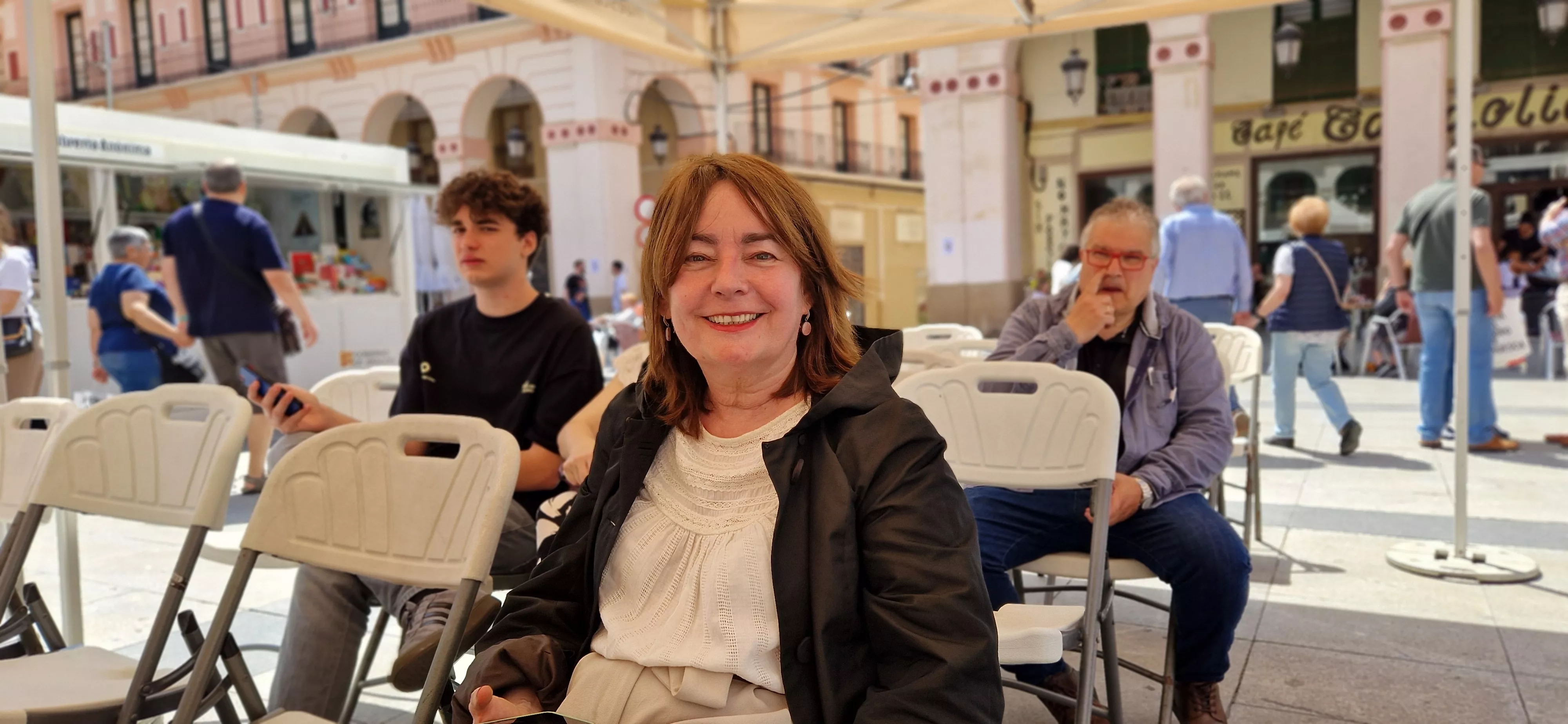 Sábado 25 de mayo en la Feria del Libro de Huesca. Foto Myriam Martínez