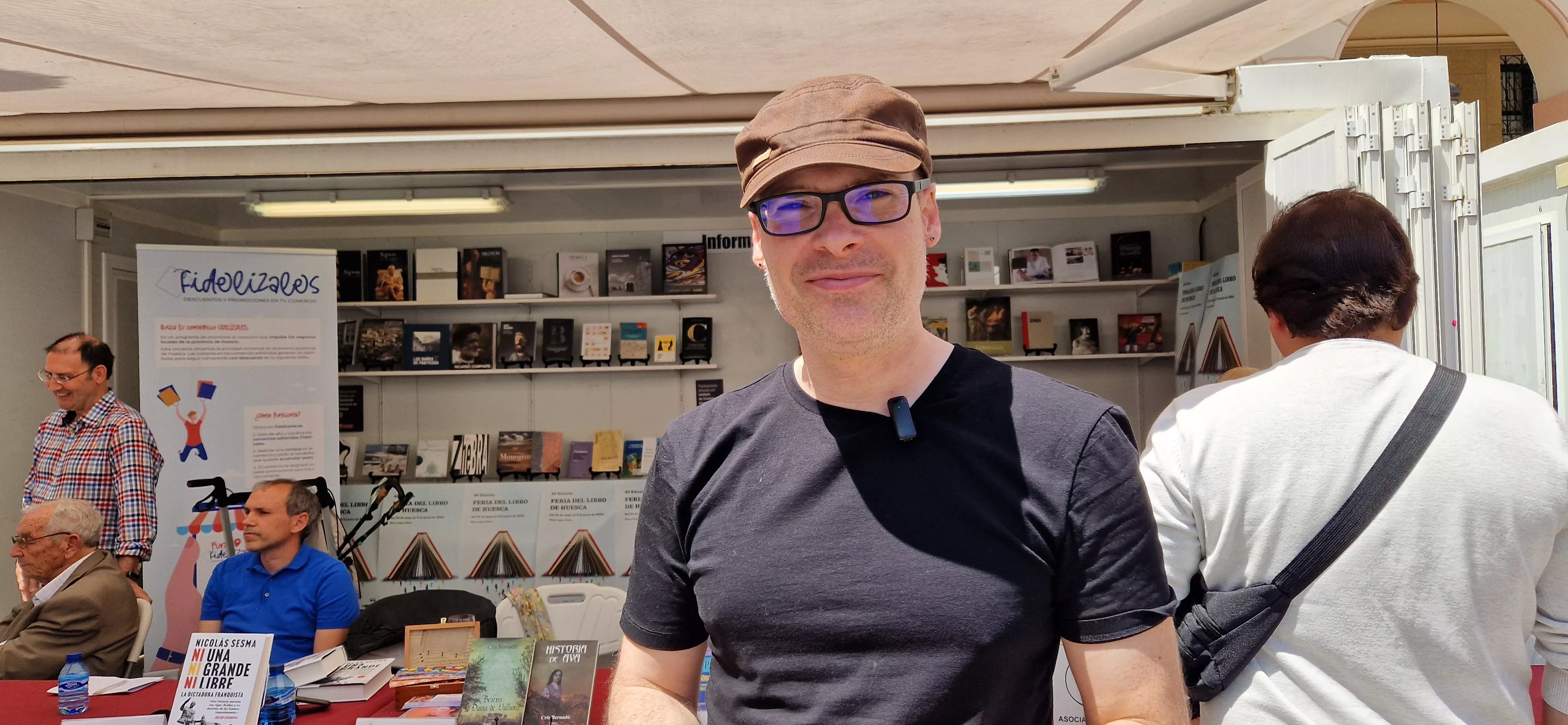 Nicolás Sesma, en la Feria del Libro de Huesca. Foto Myriam Martínez
