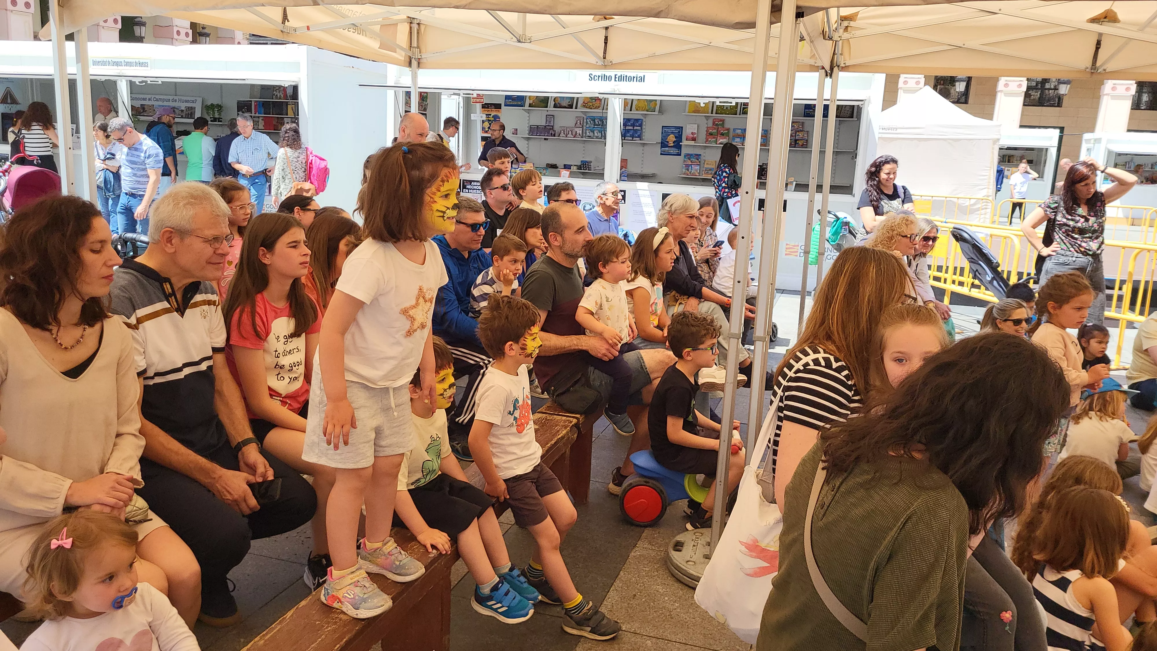 Un mundo de cuentos”, con Sandra Araguás, en la Feria del Libro. Foto Mercedes Manterola