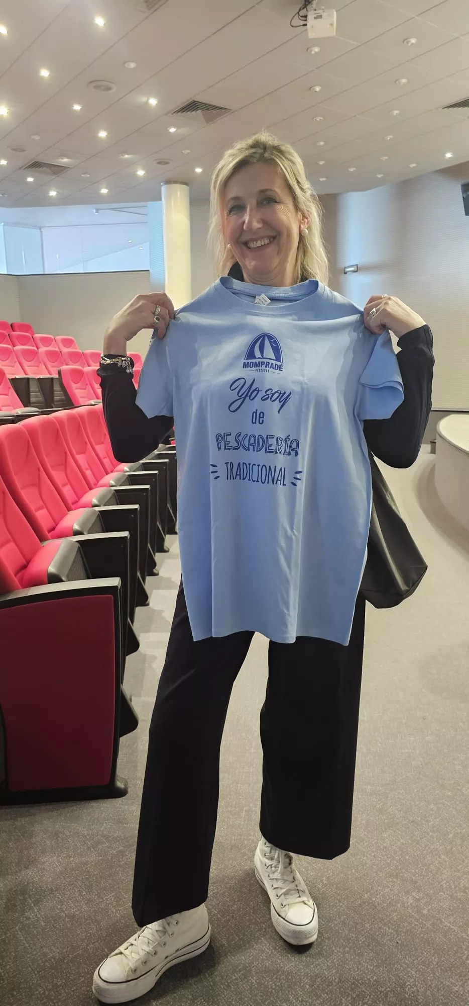 Francisca Santos, presidenta de Adepesca en Bilbao