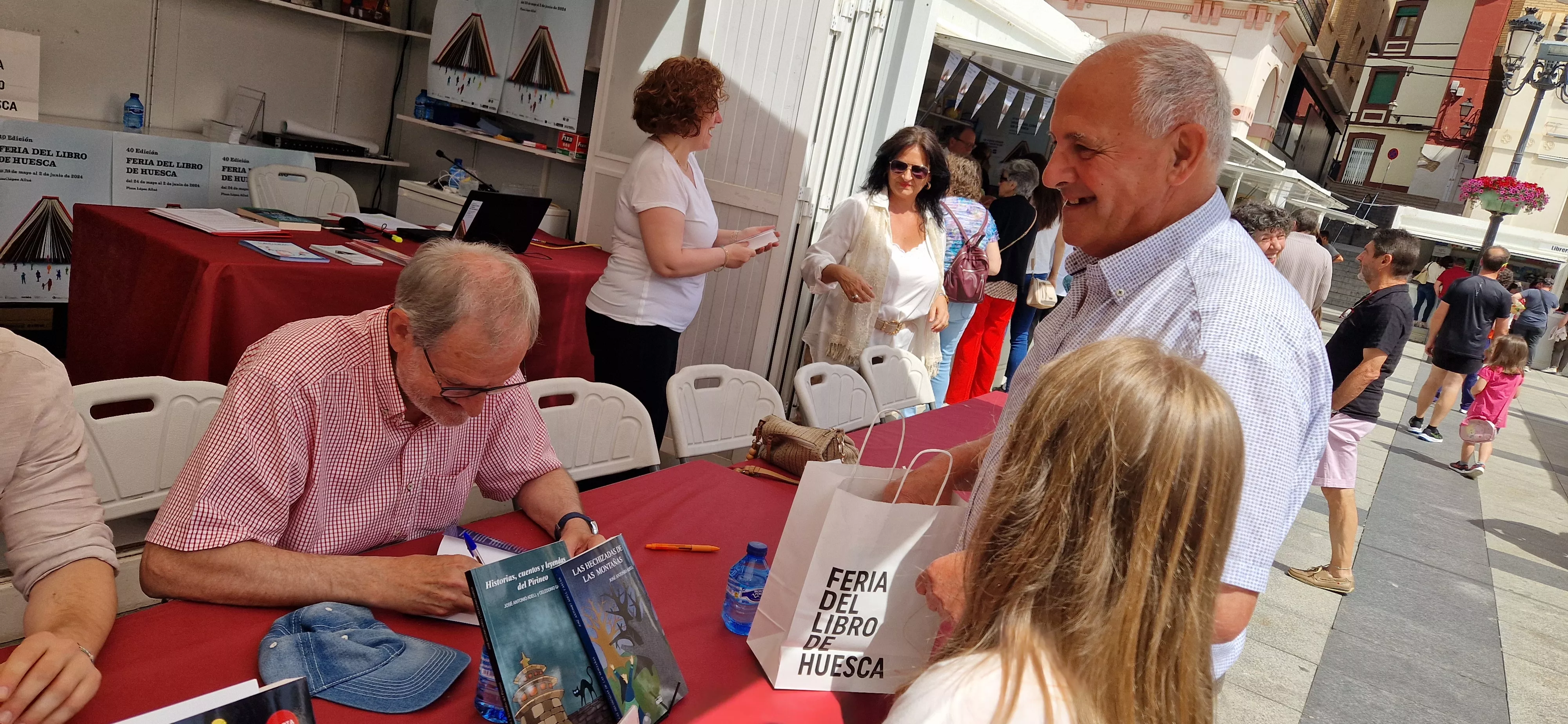 Feria del Libro de Huesca, jornada del domingo 26 de mayo. Foto Myriam Martínez
