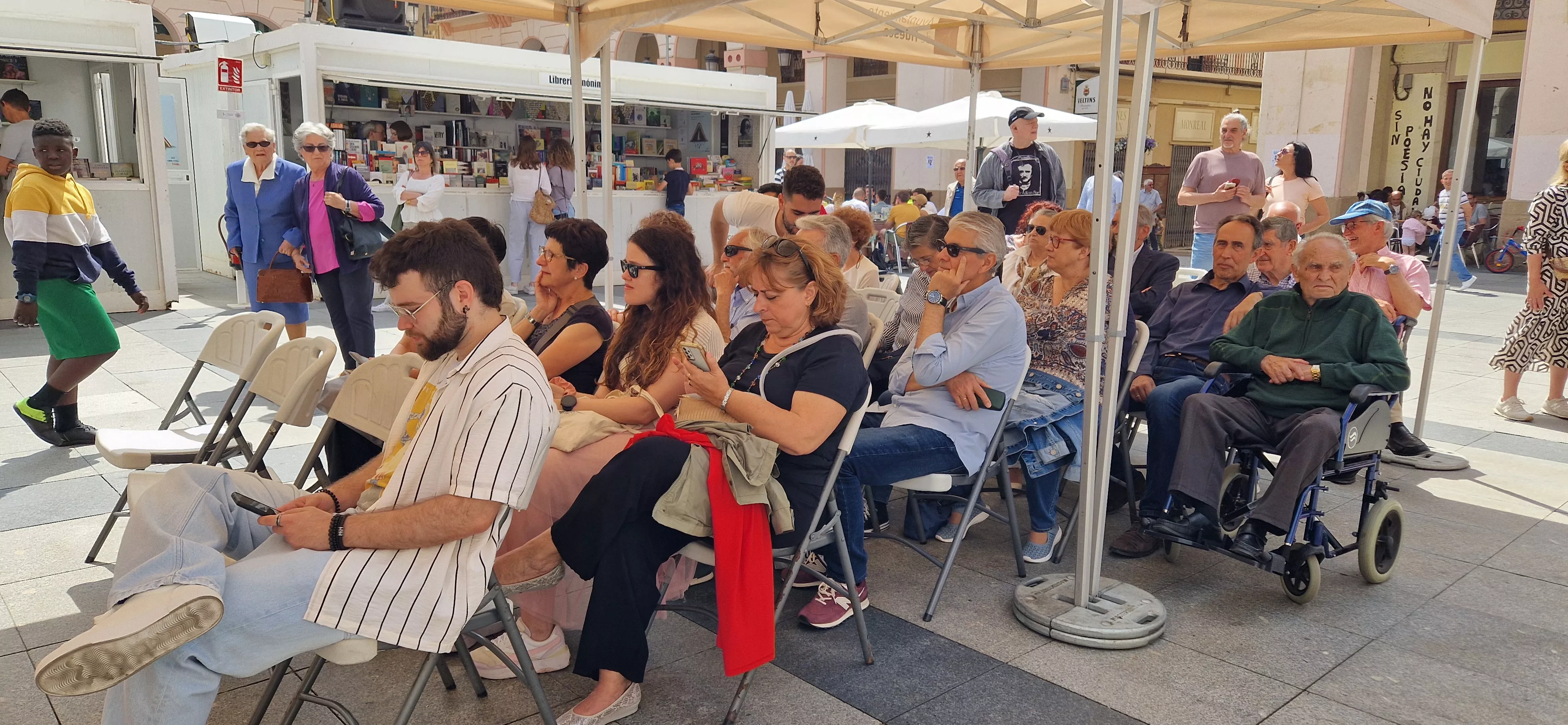 Feria del Libro de Huesca, jornada del domingo 26 de mayo. Foto Myriam Martínez