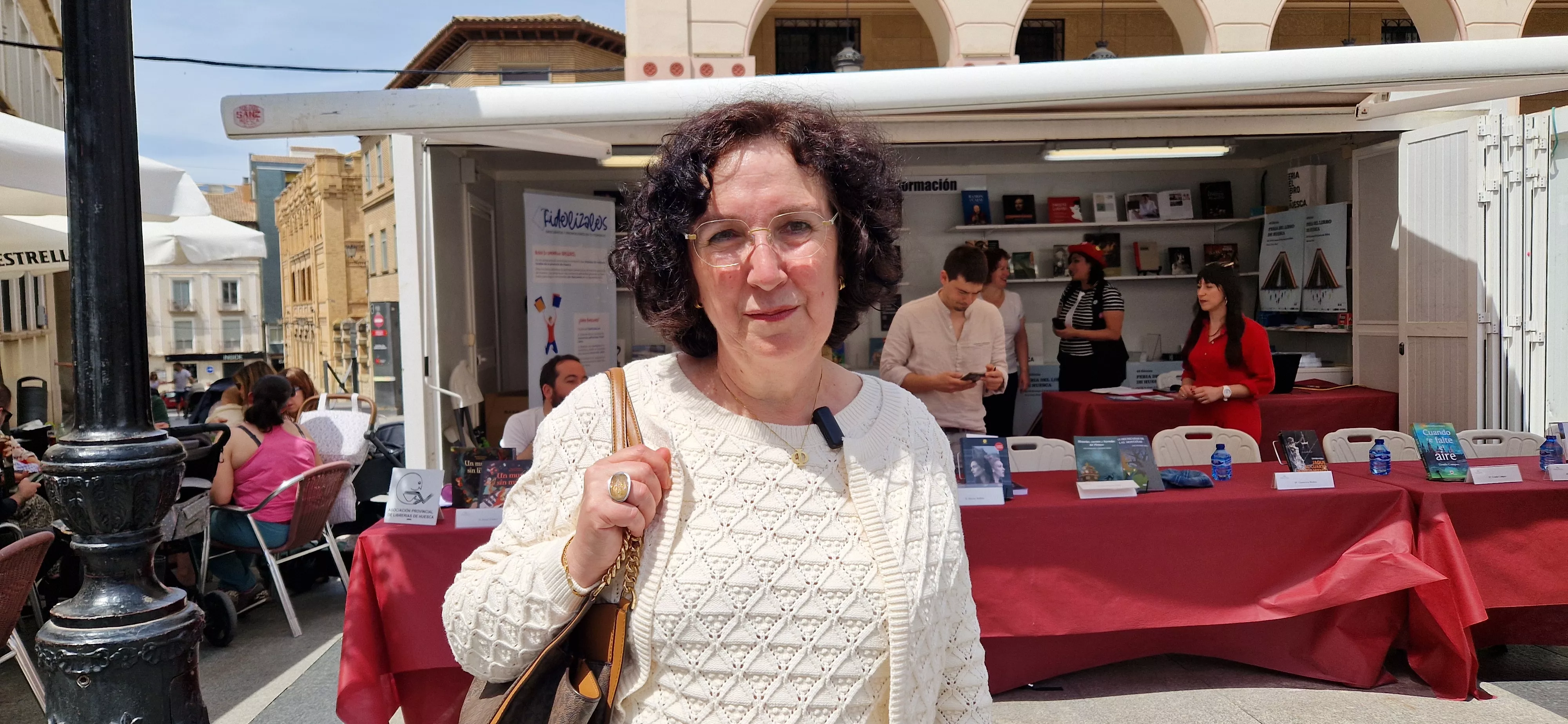 Silvia Isábal Mallén, en la 40ª Feria del Libro de Huesca.  Foto Myriam Martínez