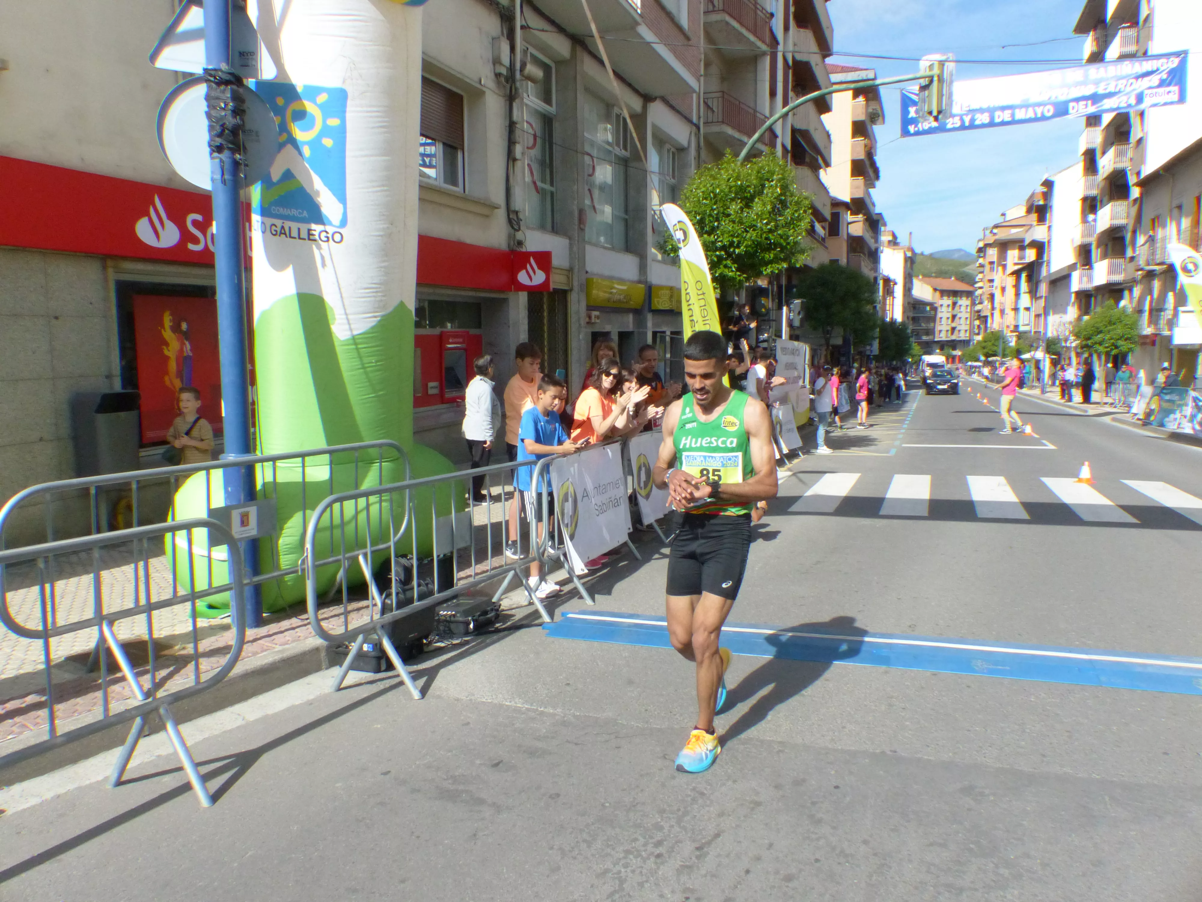 Vencedor en meta. Foto: Andrés Alcaraz